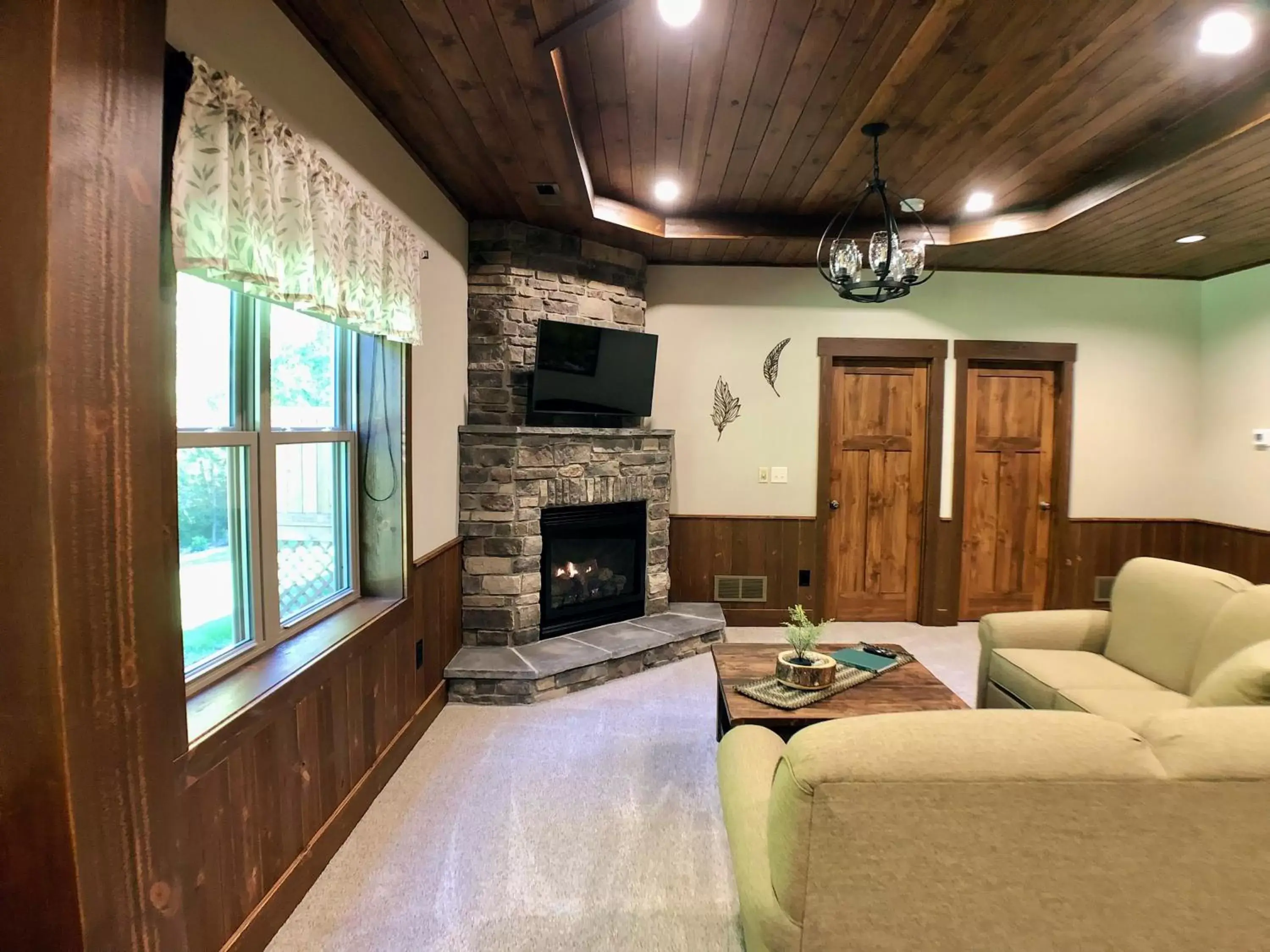 Seating Area in Sojourner's Lodge & Log Cabin Suites