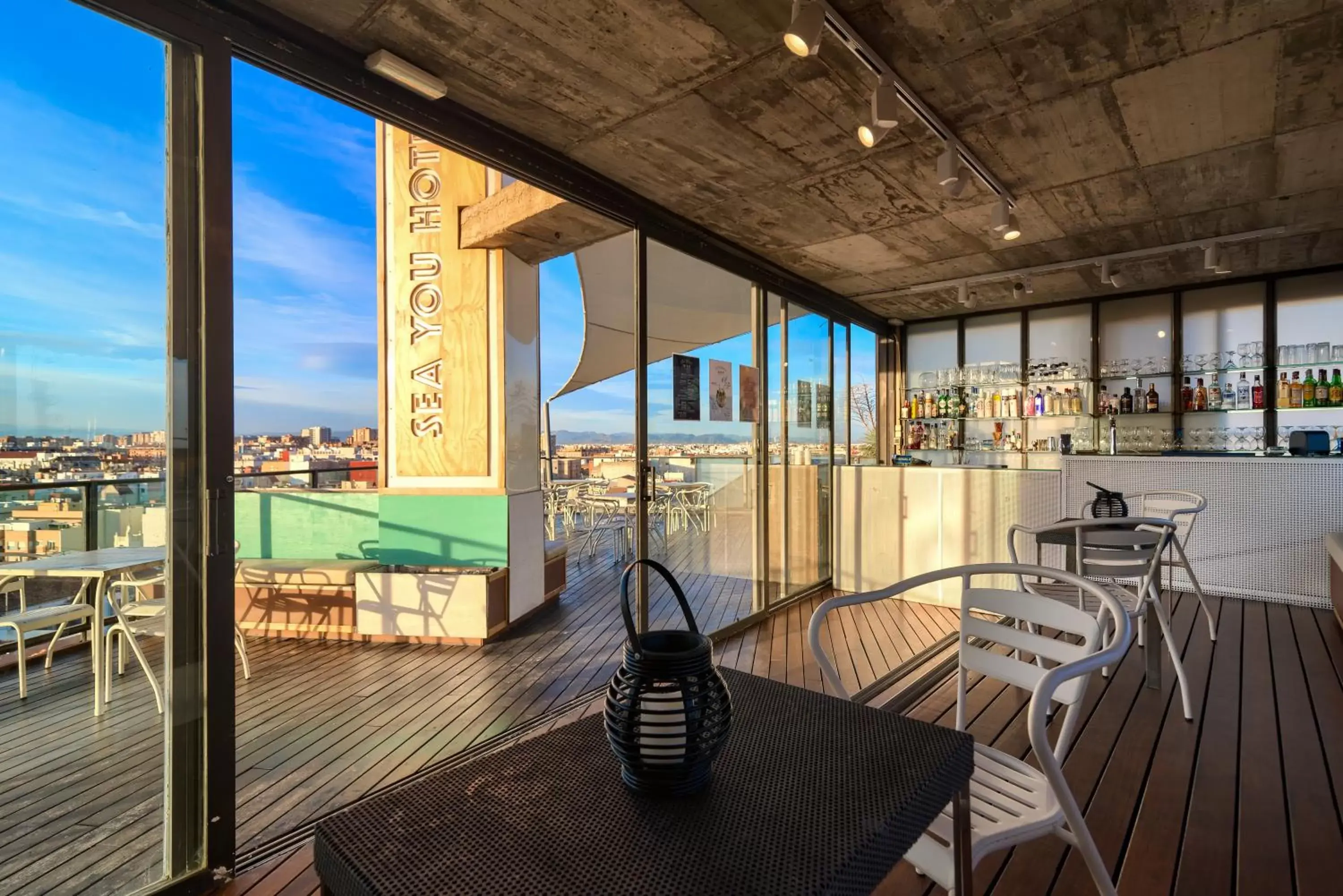 Balcony/Terrace, Swimming Pool in Sea You Hotel Port Valencia