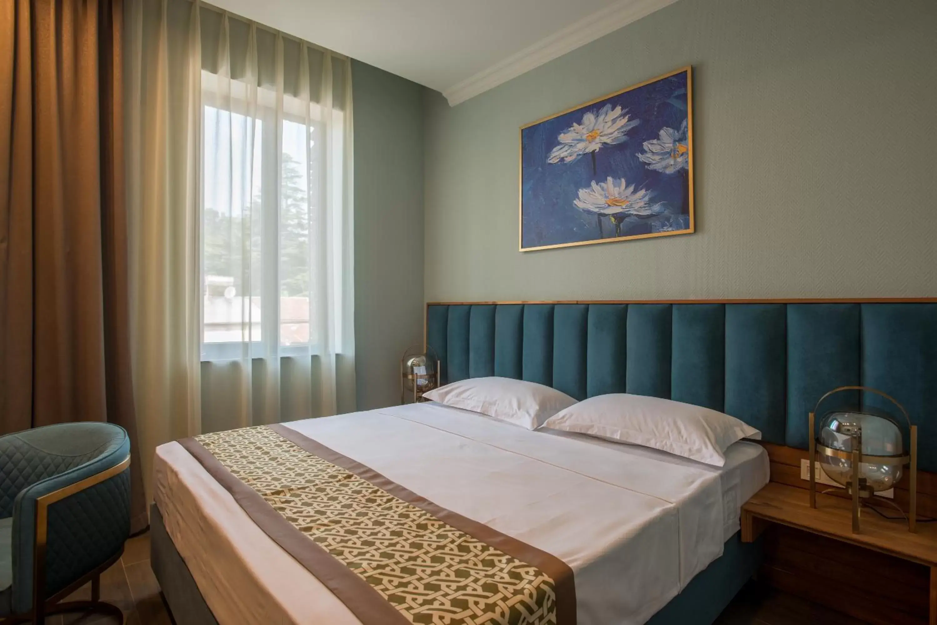 Bed in Grand Opera Hotel Bed in Grand Opera Hotel
