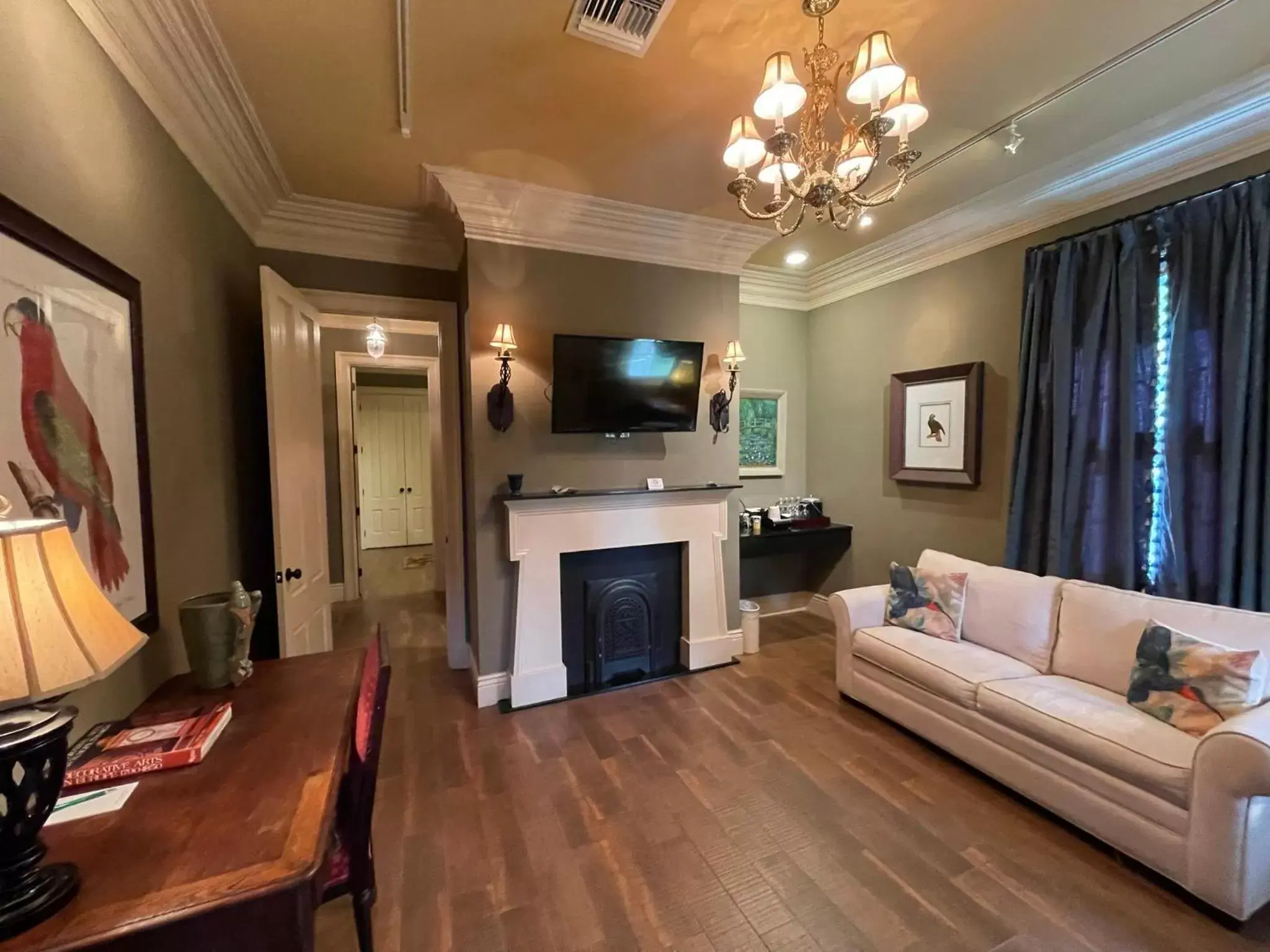 Living room, Seating Area in The Inn at Houmas House Estate