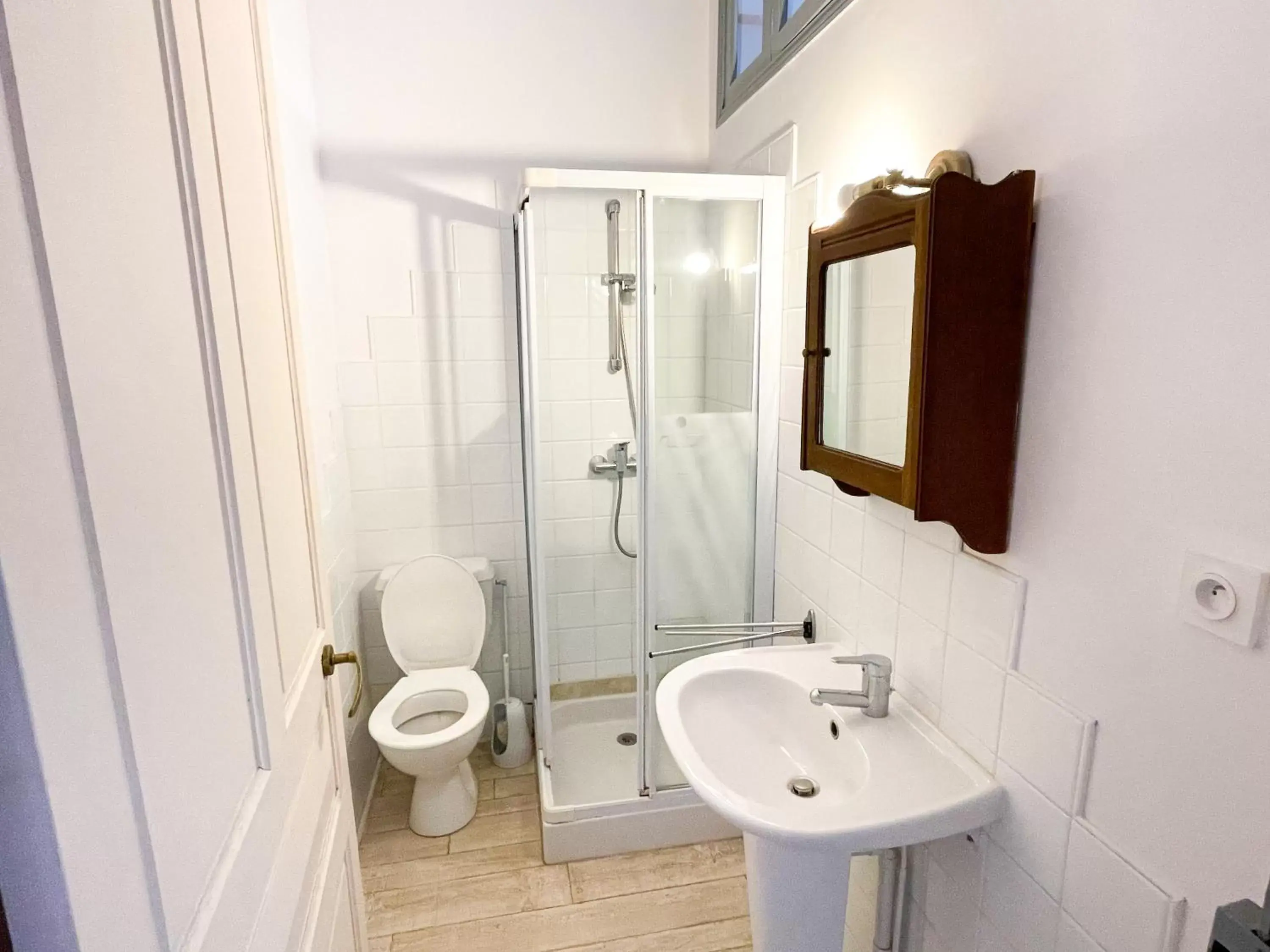 Bathroom in Chambres du Pont de la Légende