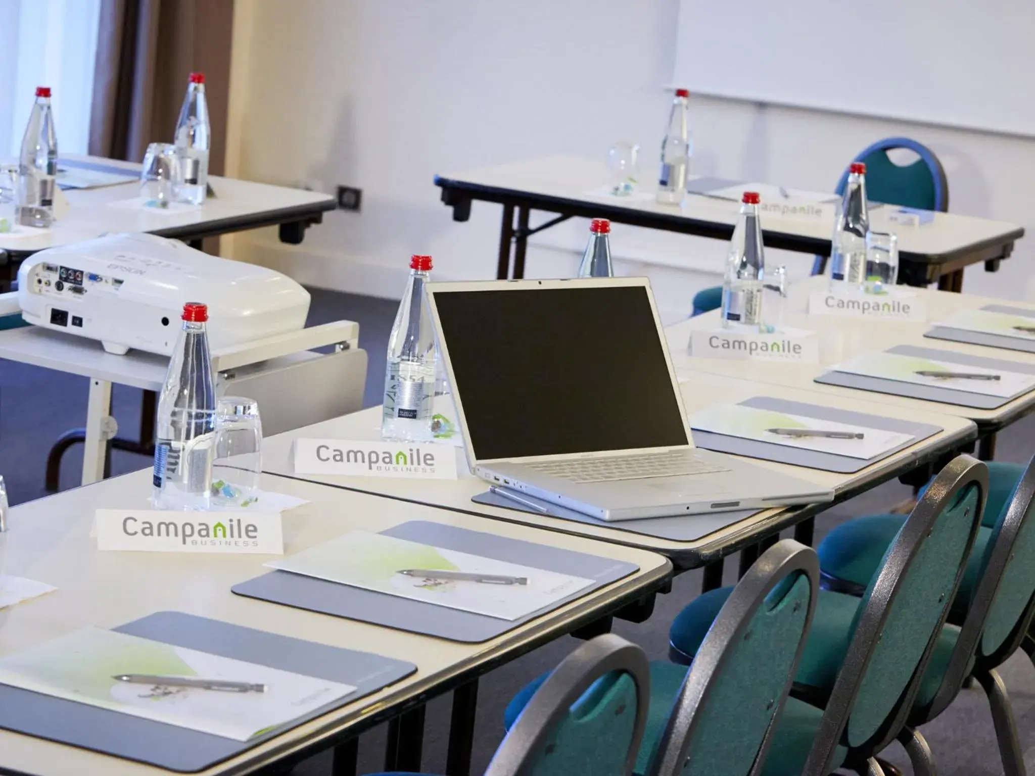Meeting/conference room, Business Area/Conference Room in Campanile Versailles Buc