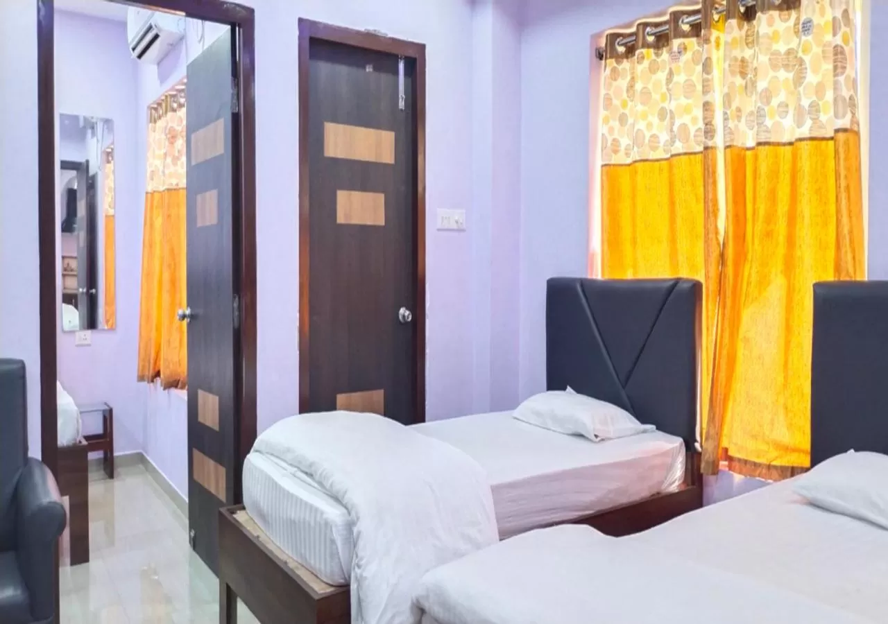 Bed in HOTEL PURI GREENS