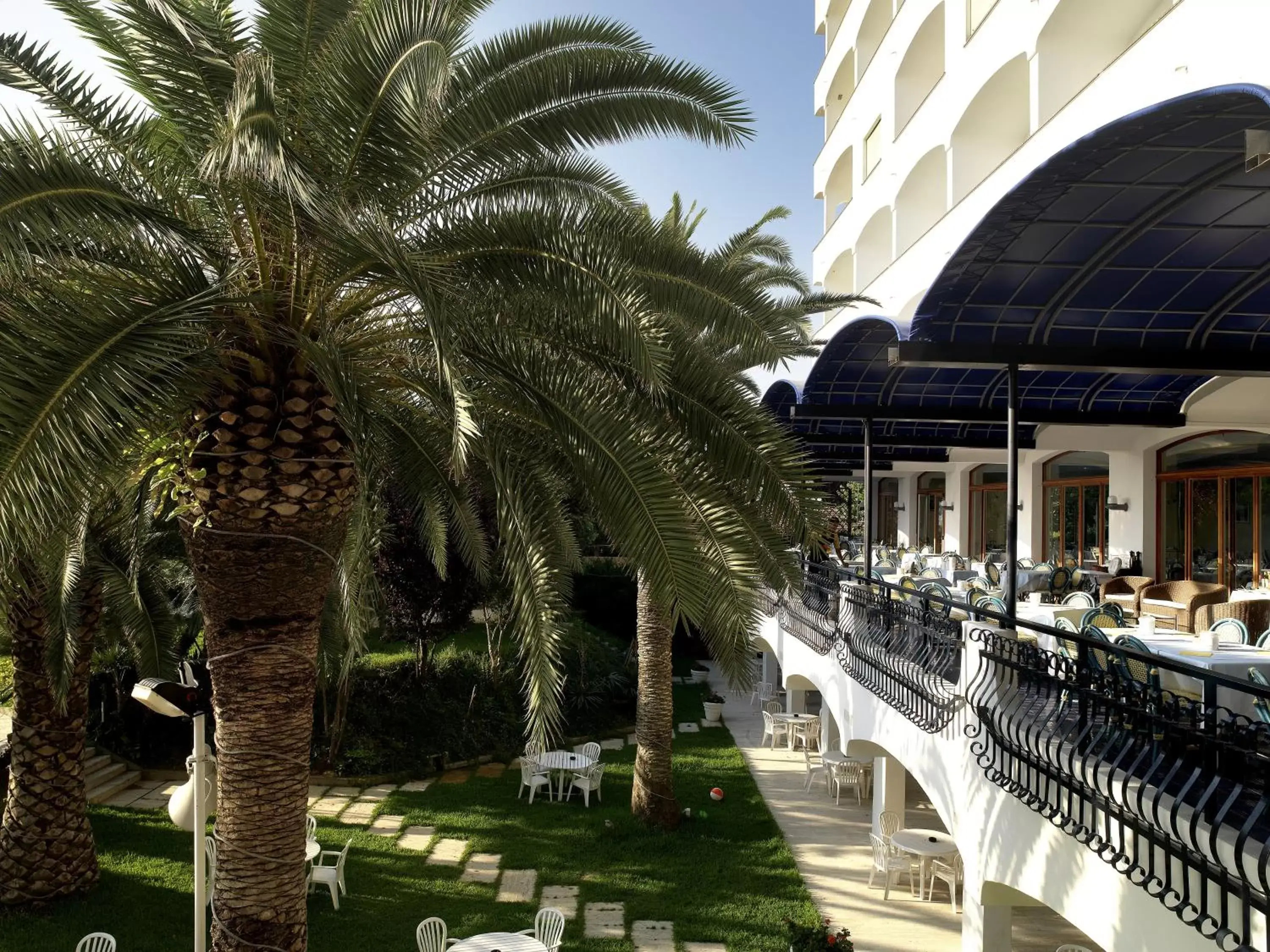 Patio in Grand Hotel Don Juan