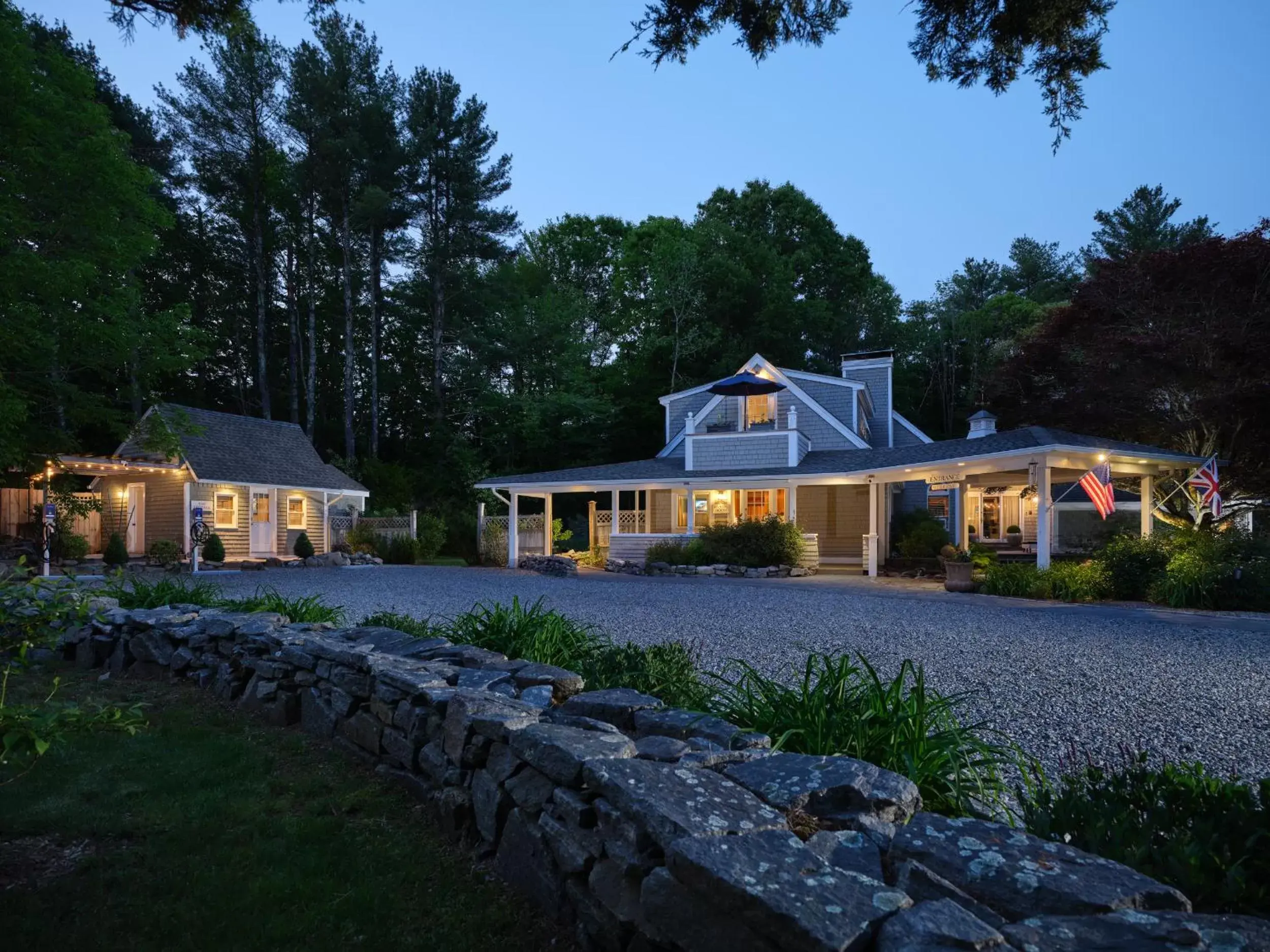 Property Building in Abbey's Lantern Hill Inn