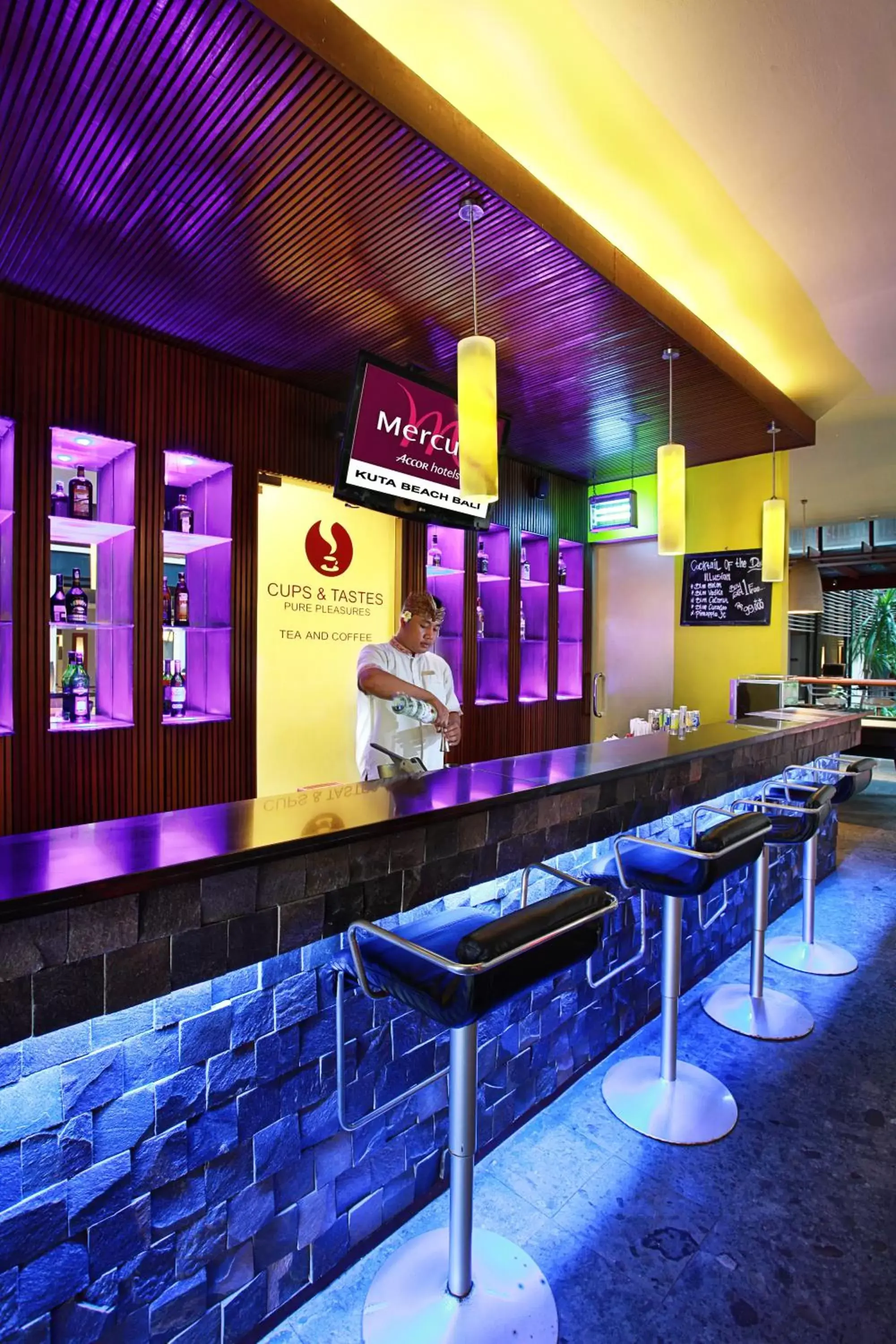 Lounge or bar in Mercure Kuta Bali