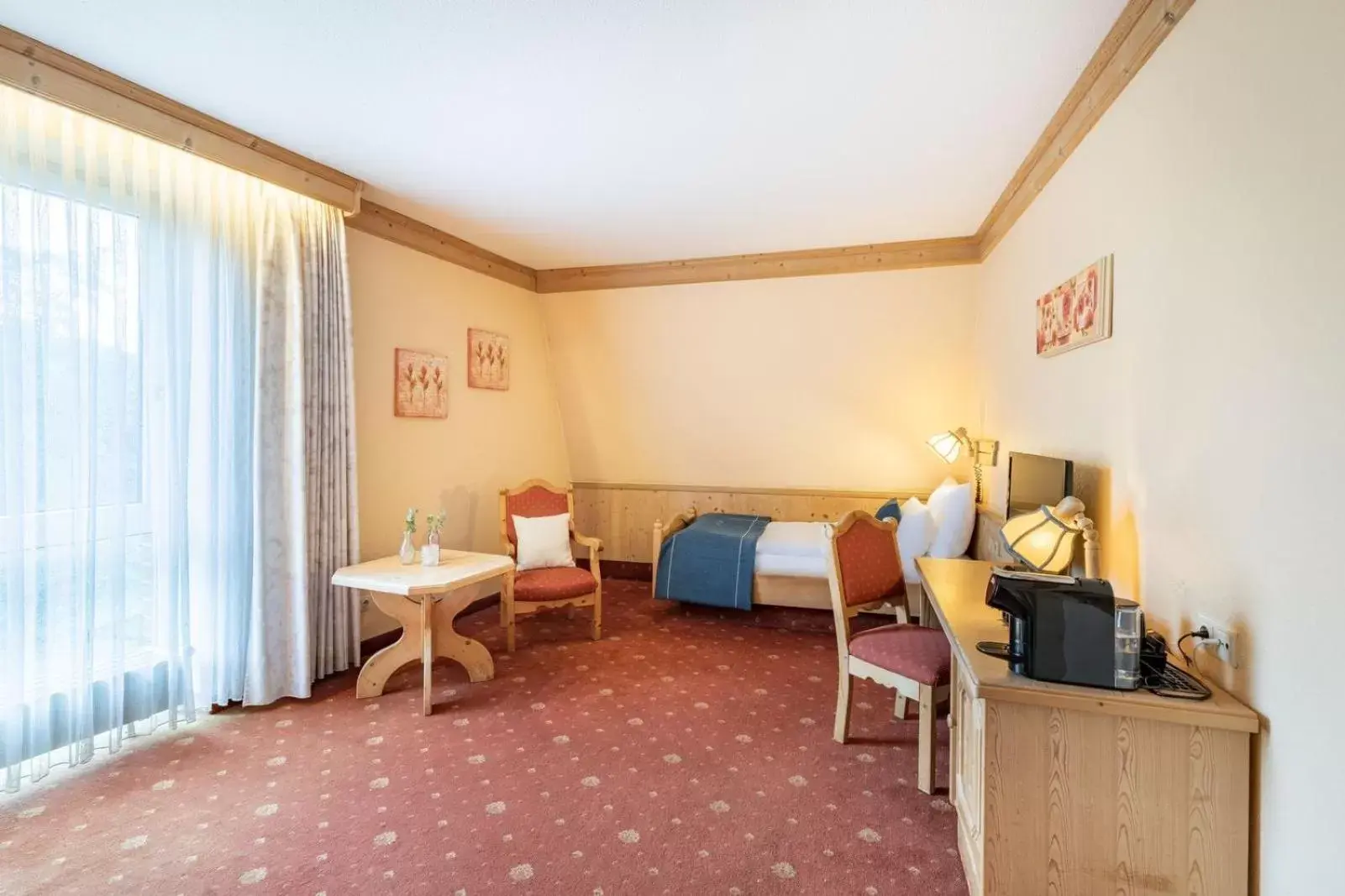 Photo of the whole room in Select Hotel Elisenhof Mönchengladbach