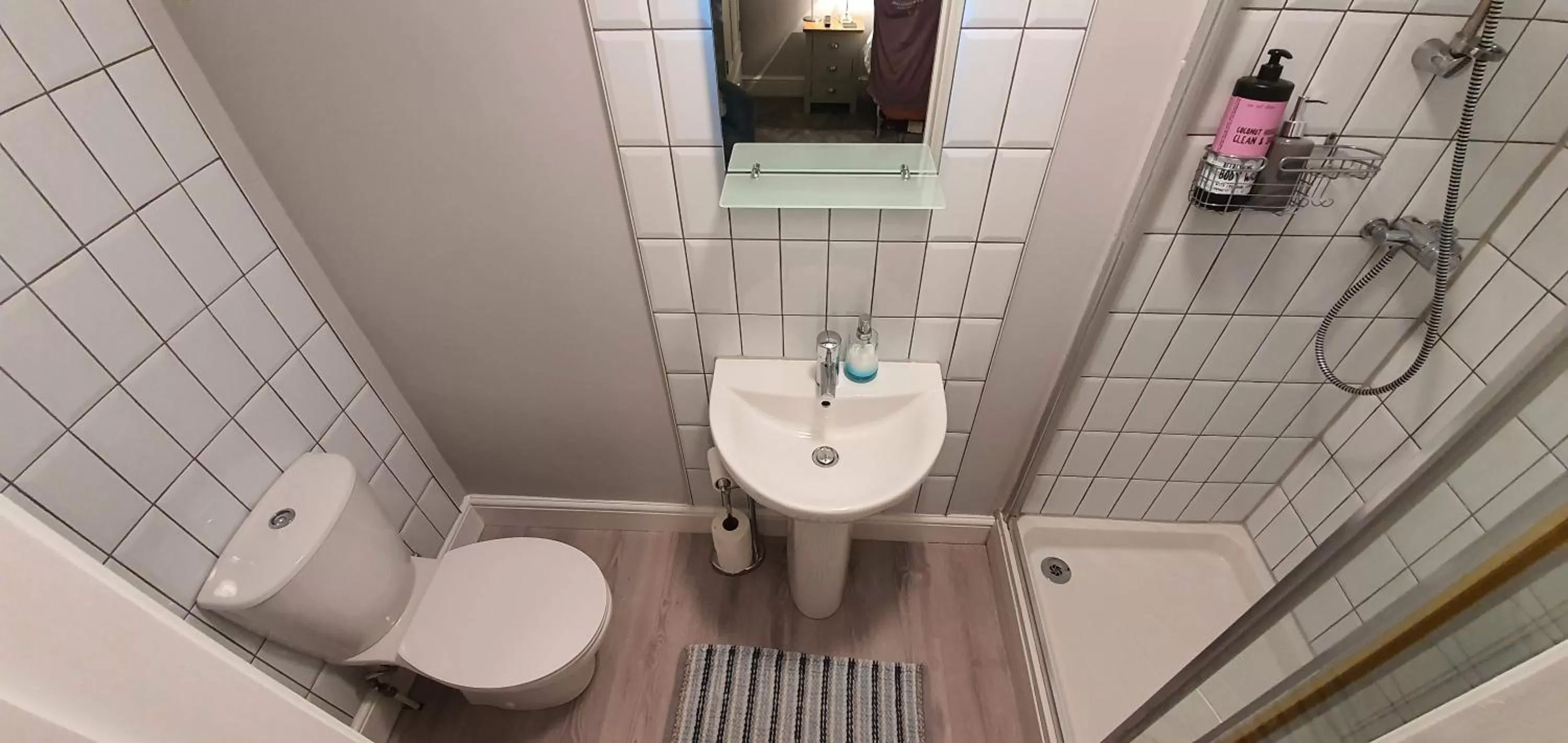 Bathroom in Rocky Cove Bed and Breakfast