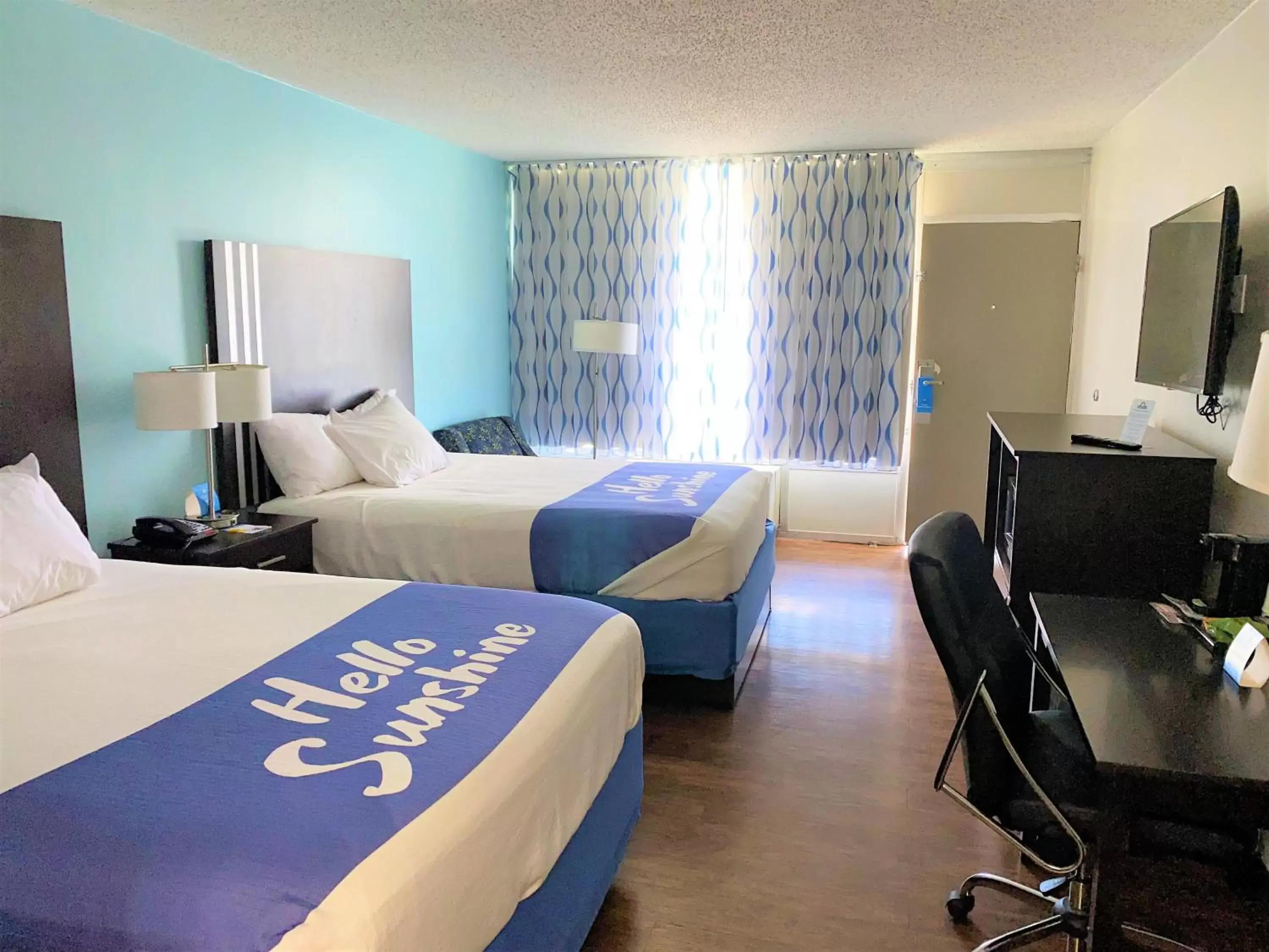 Bed in Days Inn by Wyndham Goldsboro