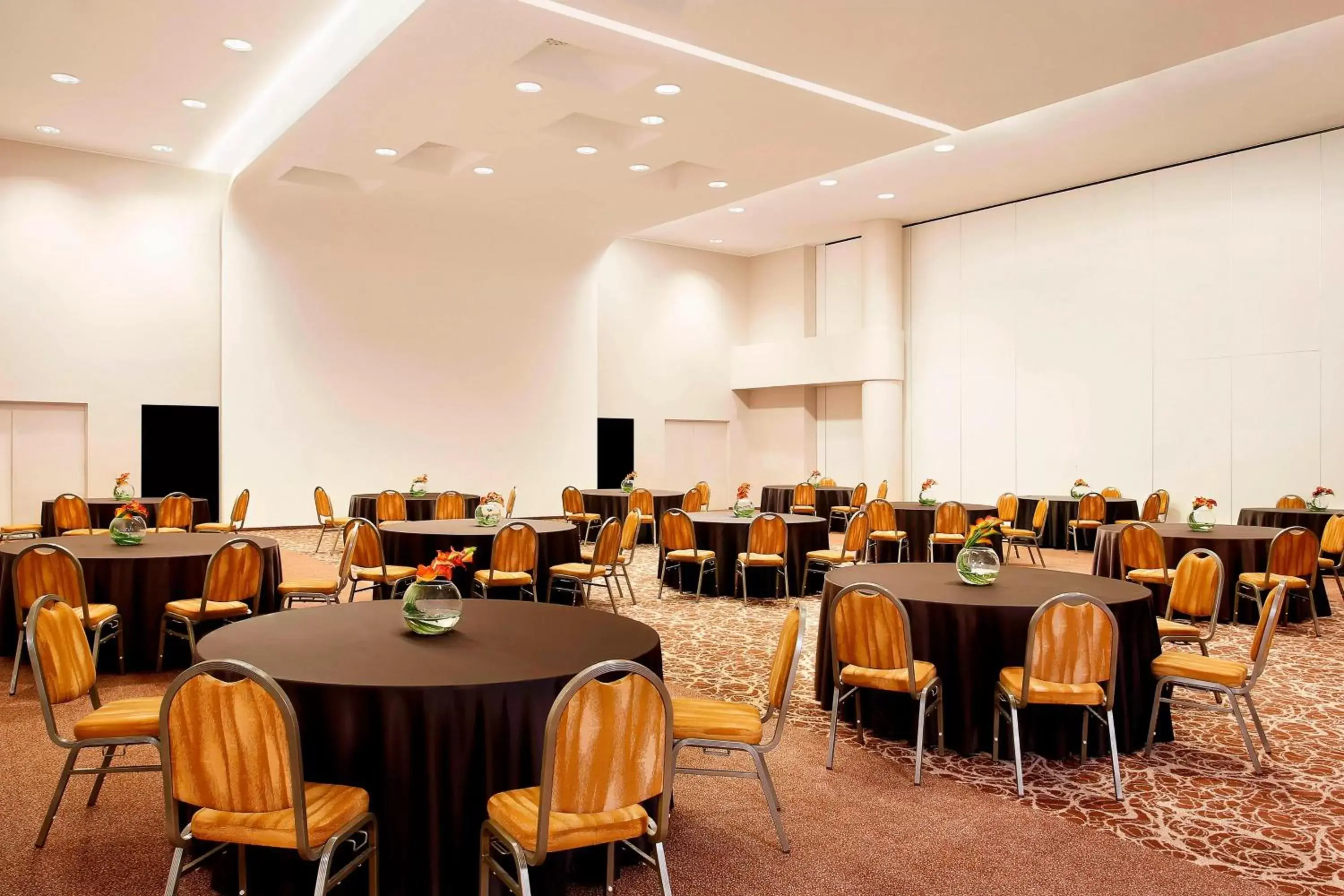 Meeting/conference room in Sheraton Milan Malpensa Airport Hotel & Conference Centre