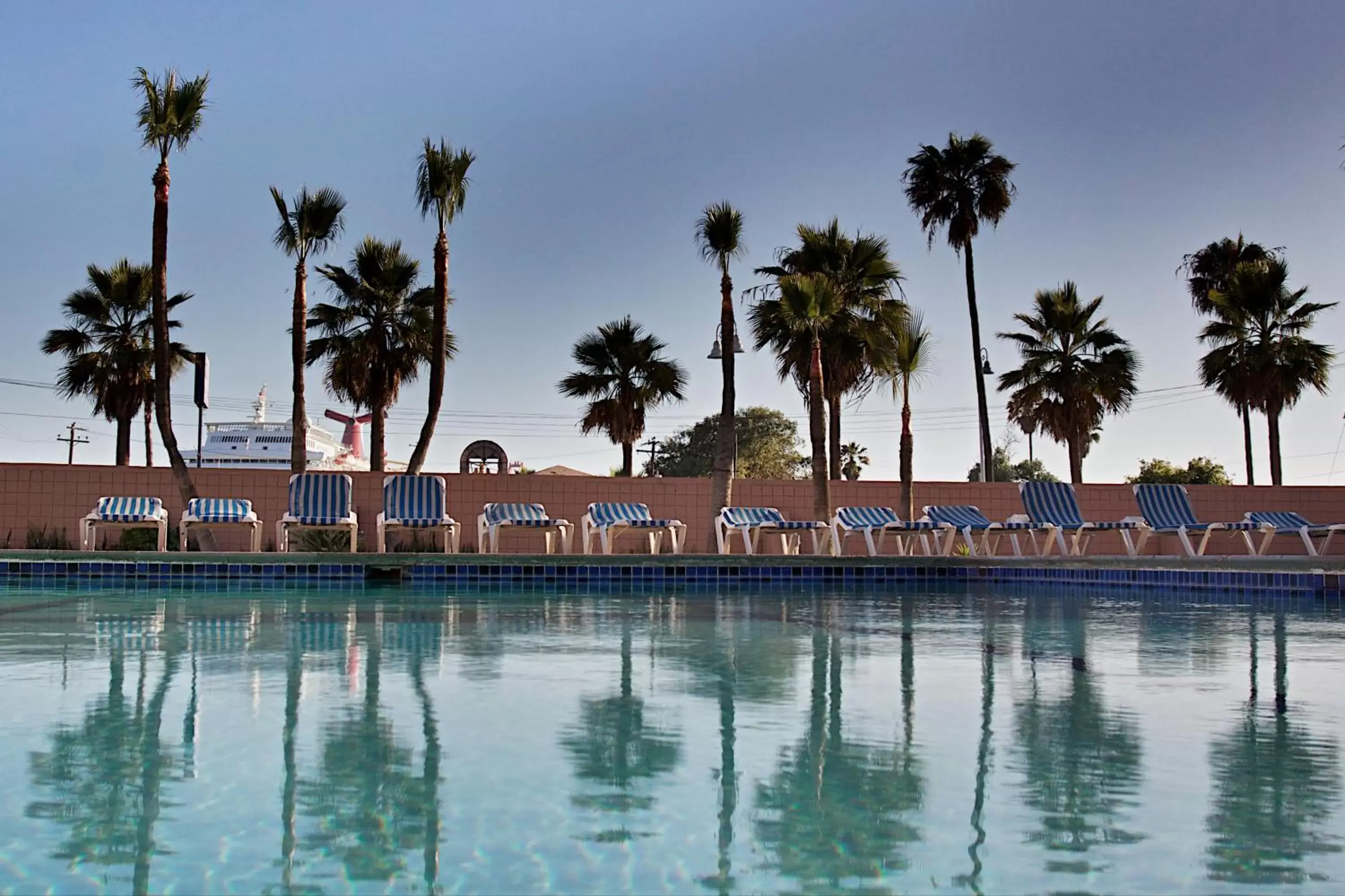 Swimming Pool in Hotel Villa Marina