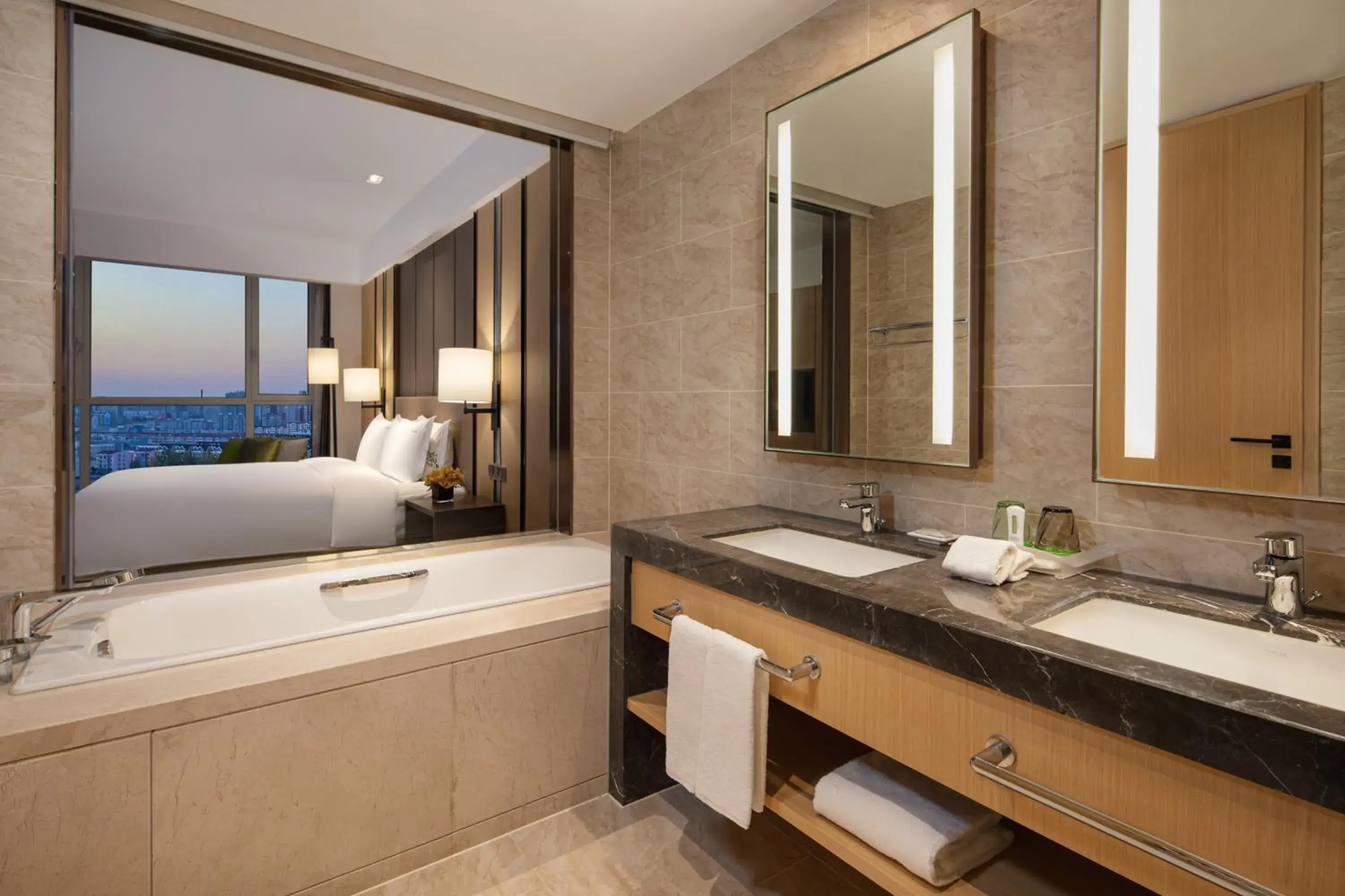 Bathroom in Holiday Inn Express Langfang New Chaoyang, an IHG Hotel