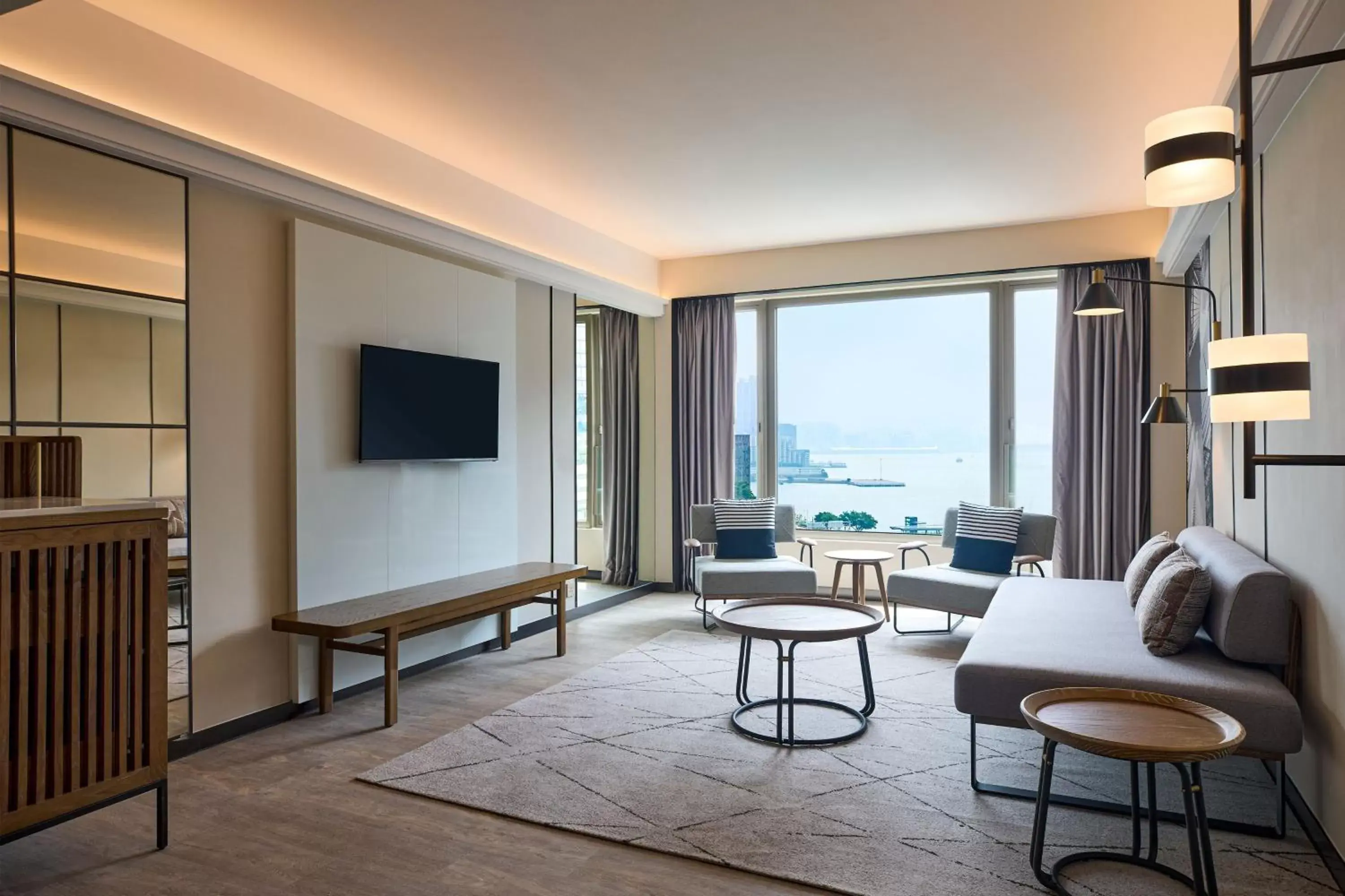 Living room, Seating Area in Sheraton Hong Kong Hotel & Towers
