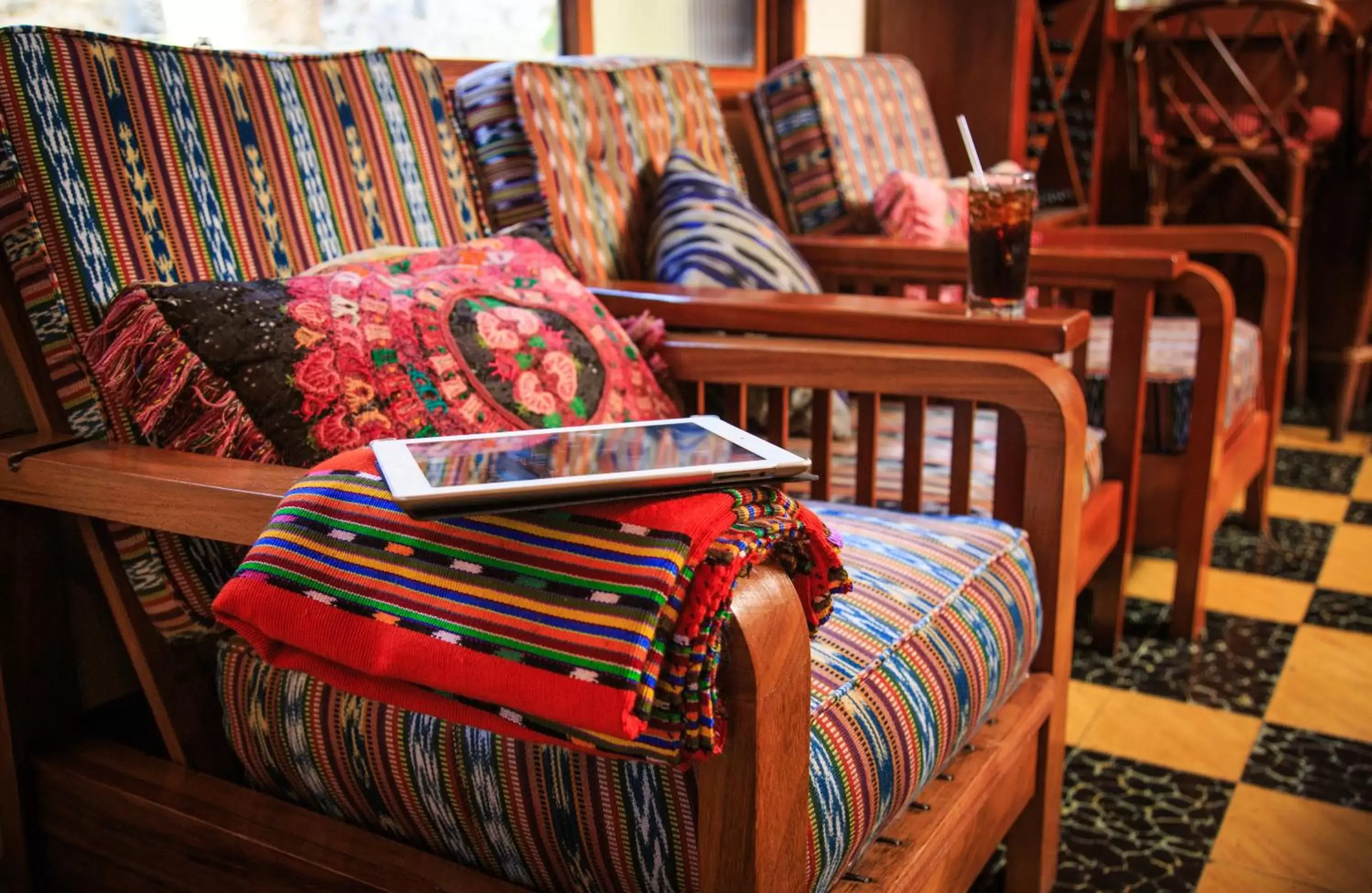 Lounge or bar in Regis Hotel Spa Lounge or bar in Regis Hotel Spa