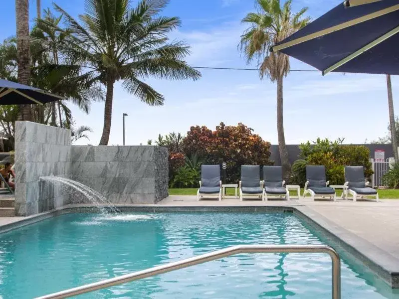 Swimming Pool in Boulevard Towers