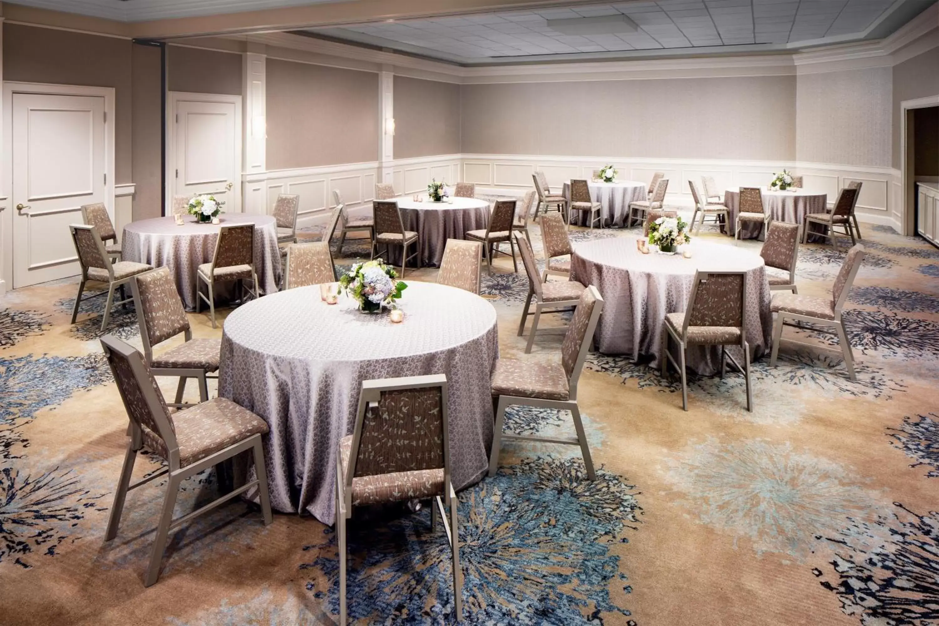 Meeting/conference room, Restaurant/Places to Eat in The Westin Hilton Head Island Resort & Spa
