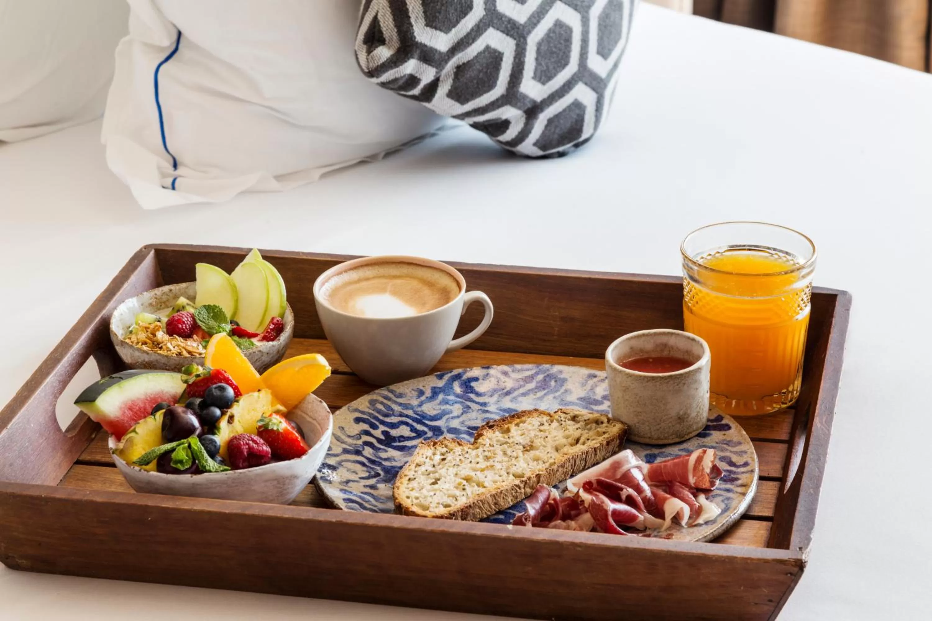 Breakfast in One Shot Fortuny