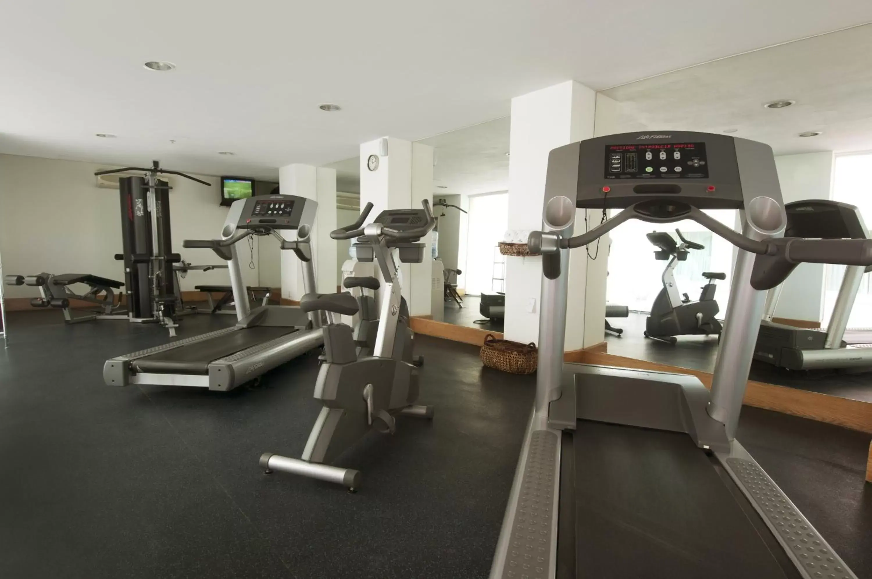 Fitness centre/facilities, Fitness Center/Facilities in Fiesta Inn Ecatepec