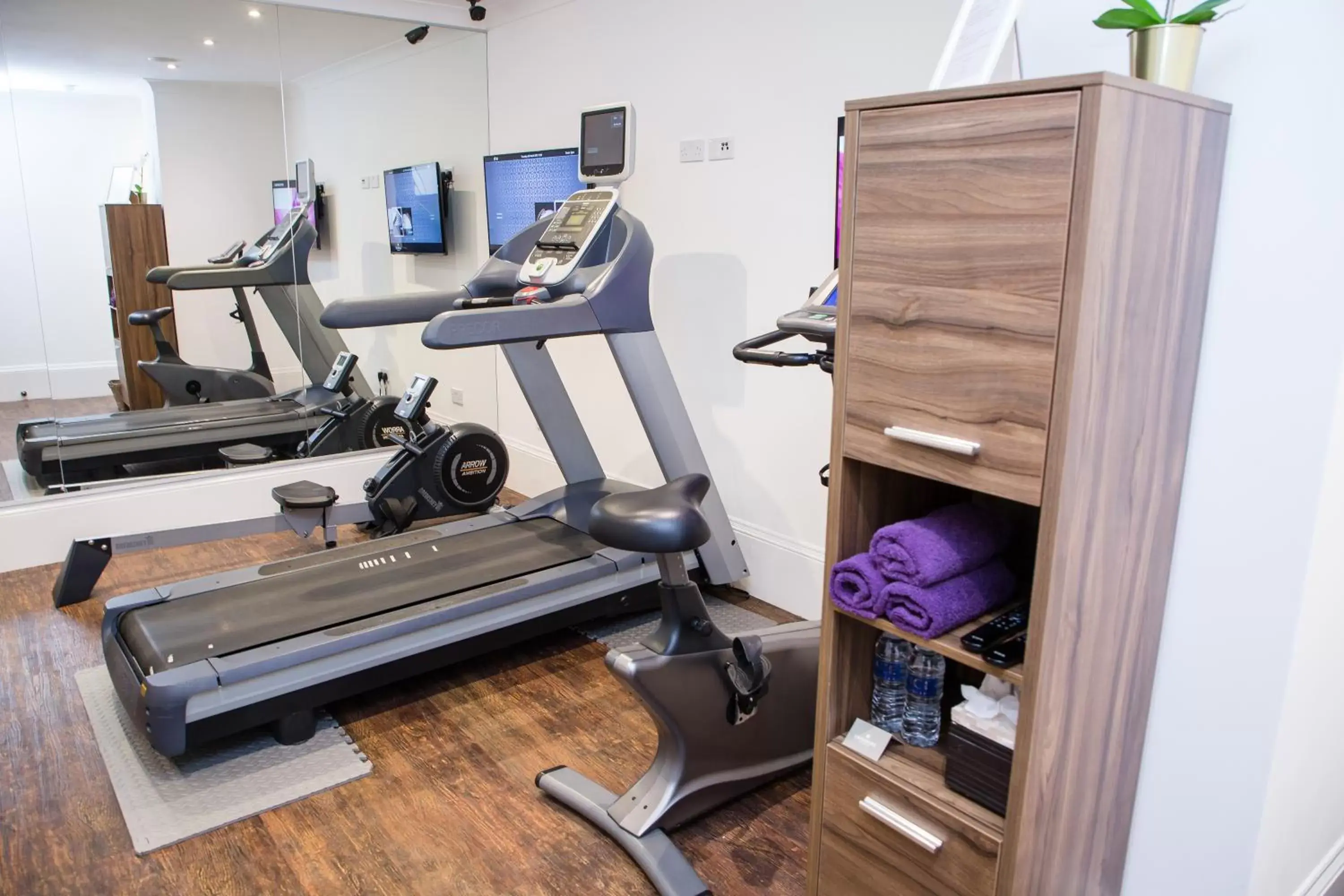 Fitness centre/facilities, Fitness Center/Facilities in Lansbury Heritage Hotel