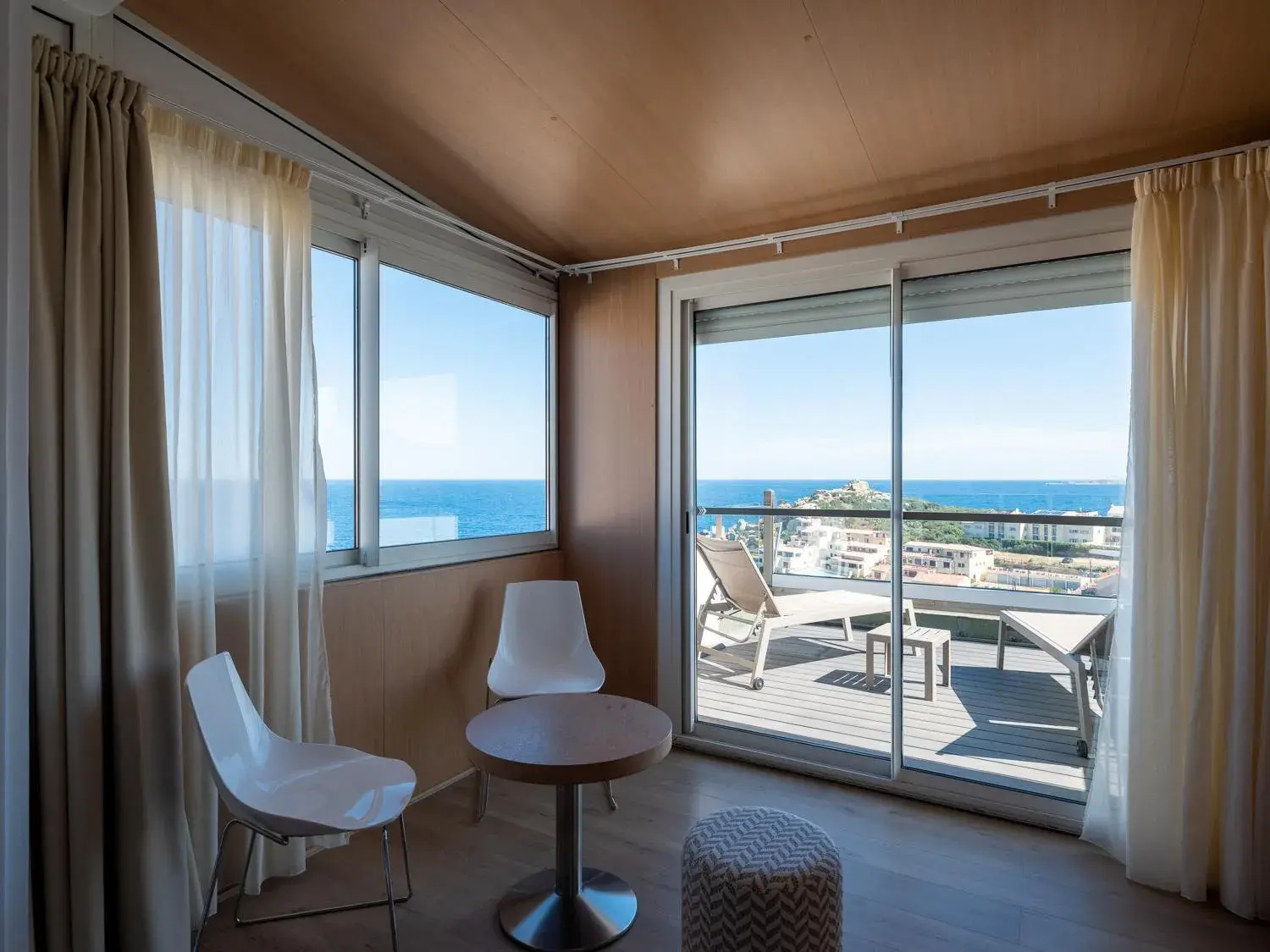 Balcony/Terrace, Sea View in Hotel Revellata