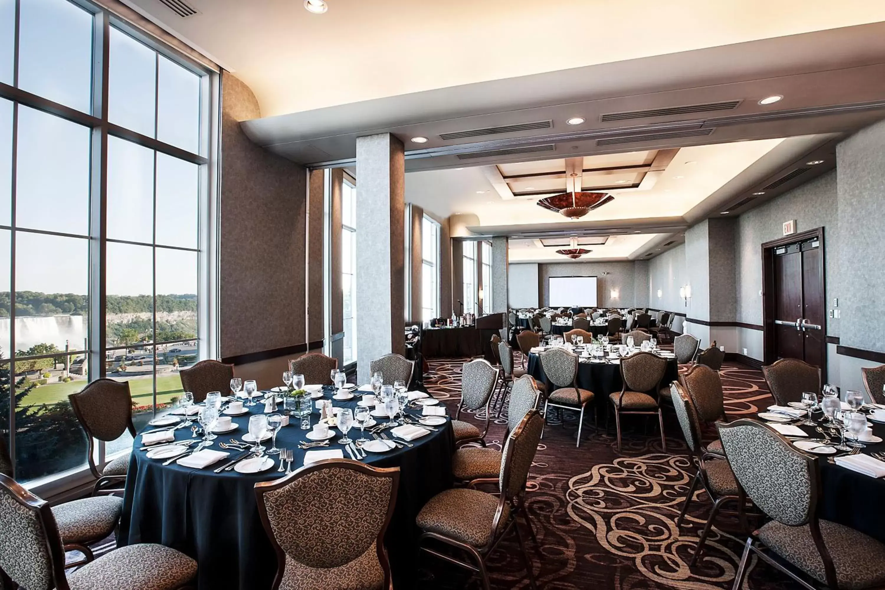 Meeting/conference room, Restaurant/Places to Eat in Sheraton Fallsview Hotel