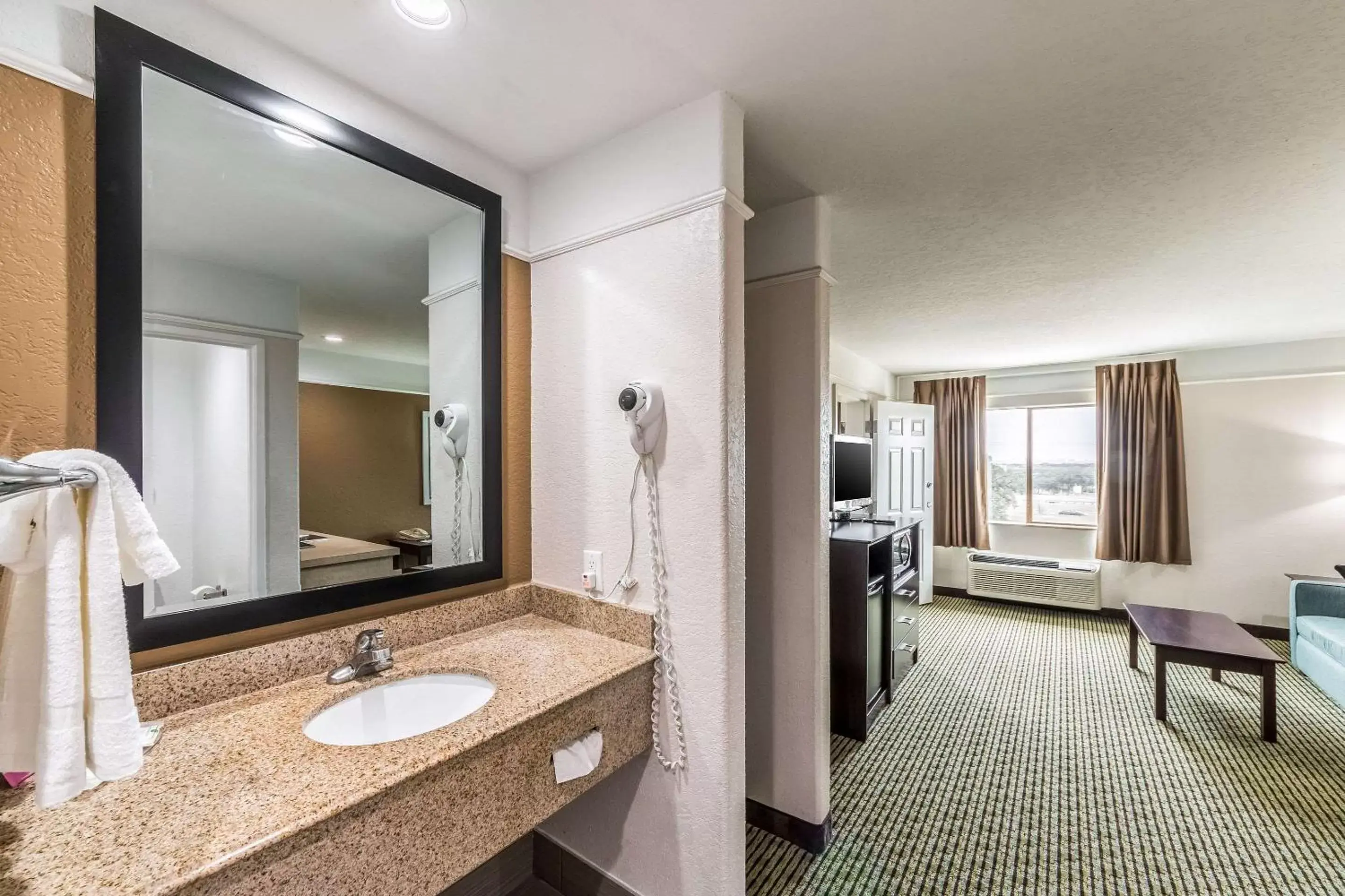 Bathroom in Quality Inn & Suites SeaWorld North
