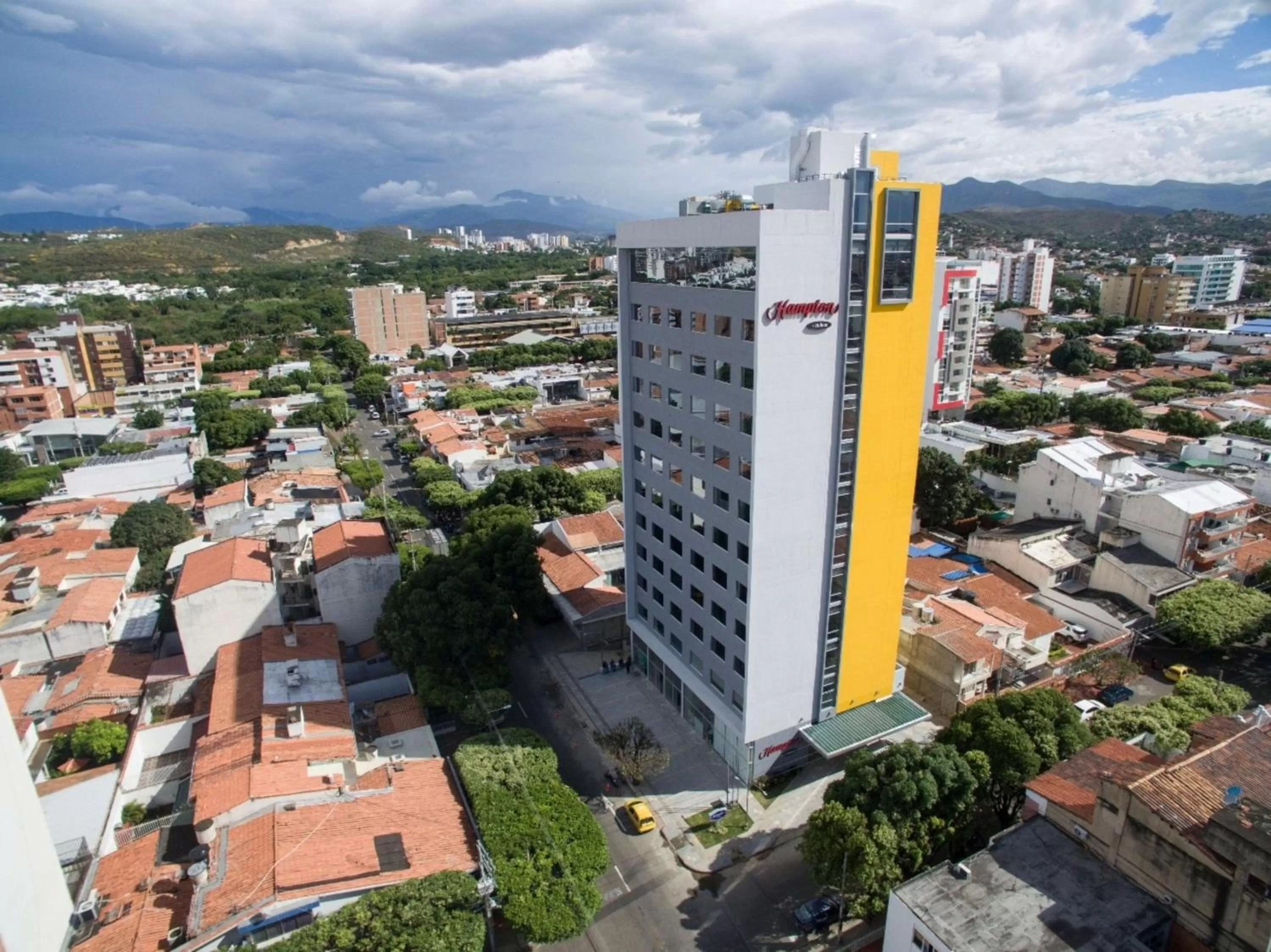Property building in Hampton By Hilton Cucuta