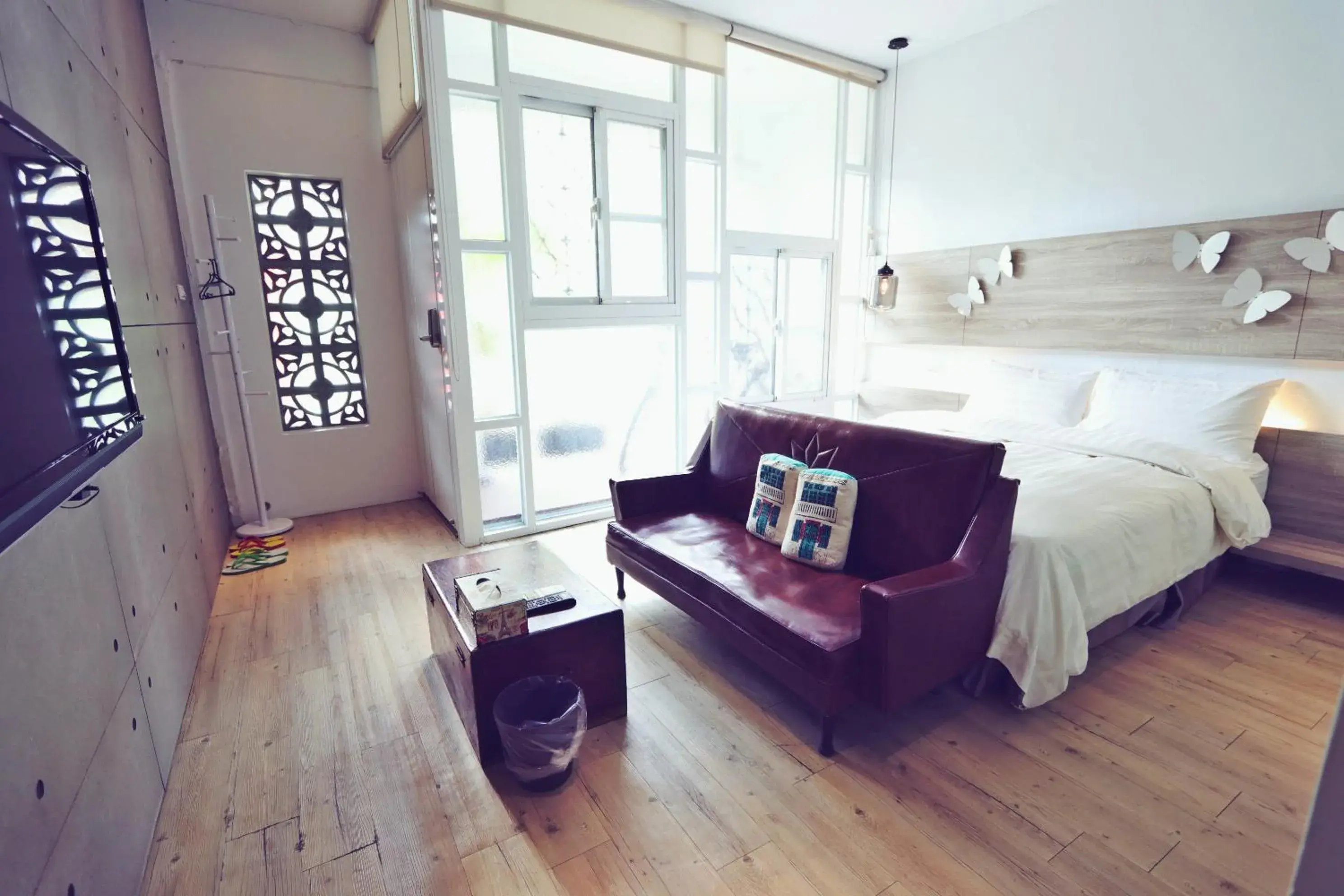 Bedroom, Seating Area in Chung Fu Inn