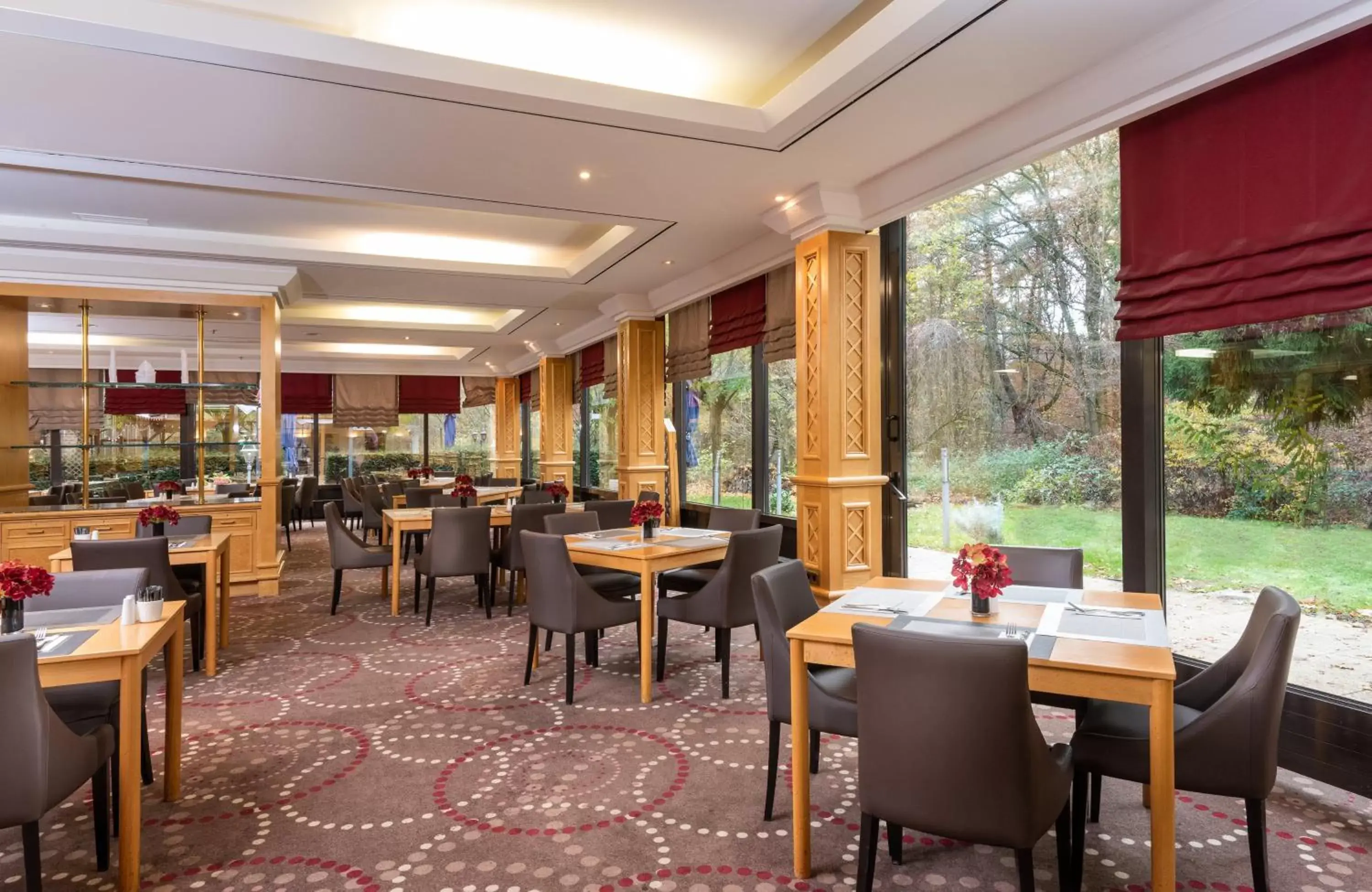 Breakfast, Restaurant/Places to Eat in Leonardo Hotel Frankfurt City South