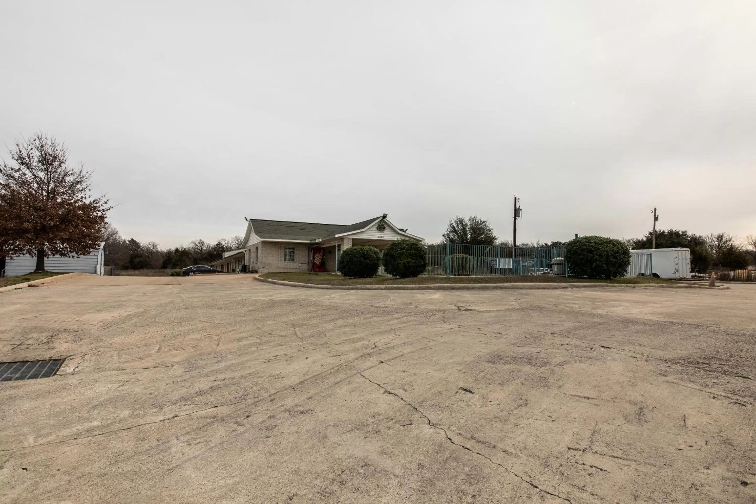 Facade/entrance in OYO Hotel Decatur TX Hwy 287 Northwest