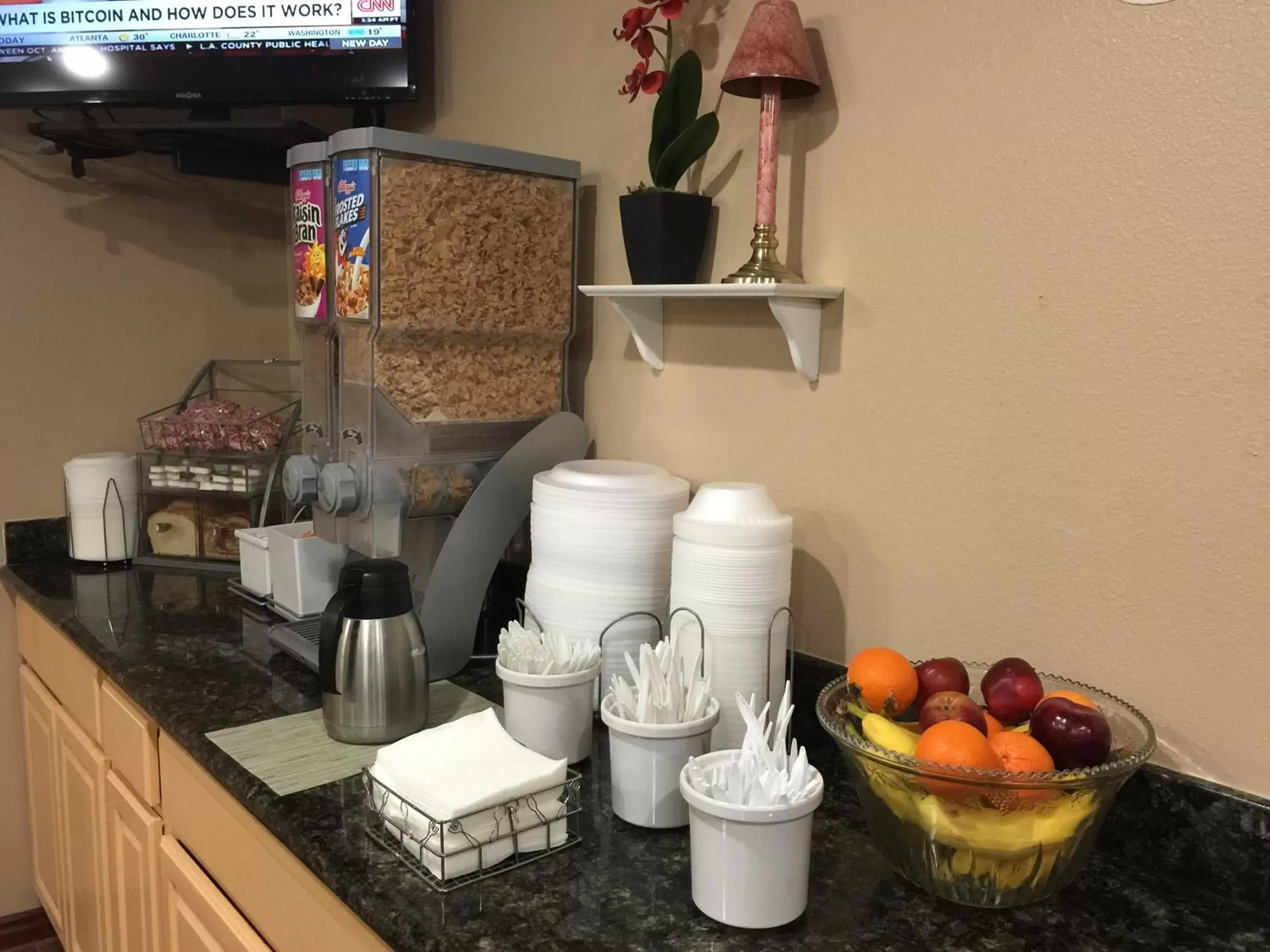 Food in Super 8 by Wyndham Cedar City