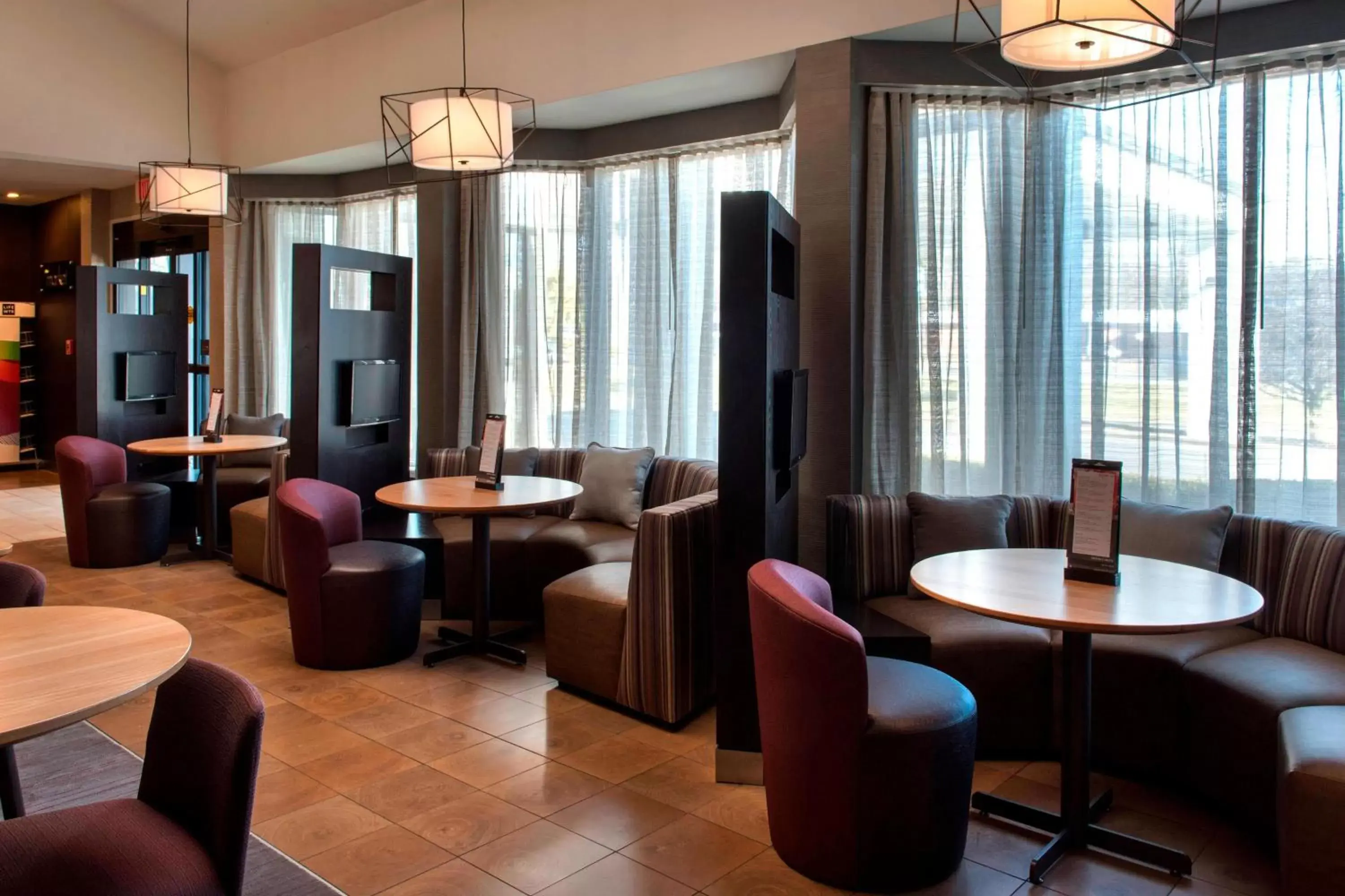 Other, Lounge/Bar in Courtyard by Marriott Poughkeepsie