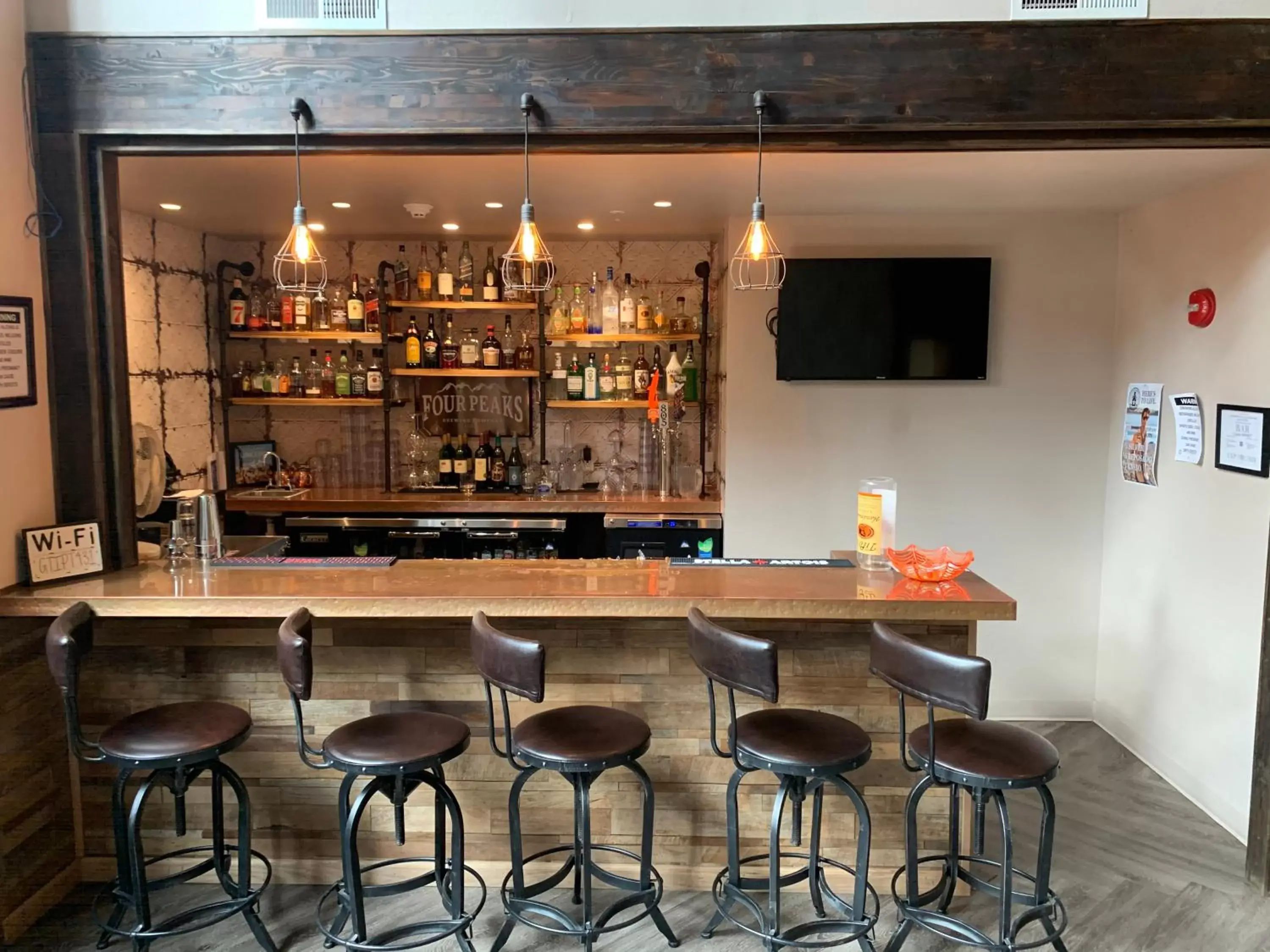 Lounge or bar, Lounge/Bar in GreenTree Inn & Suites Pinetop