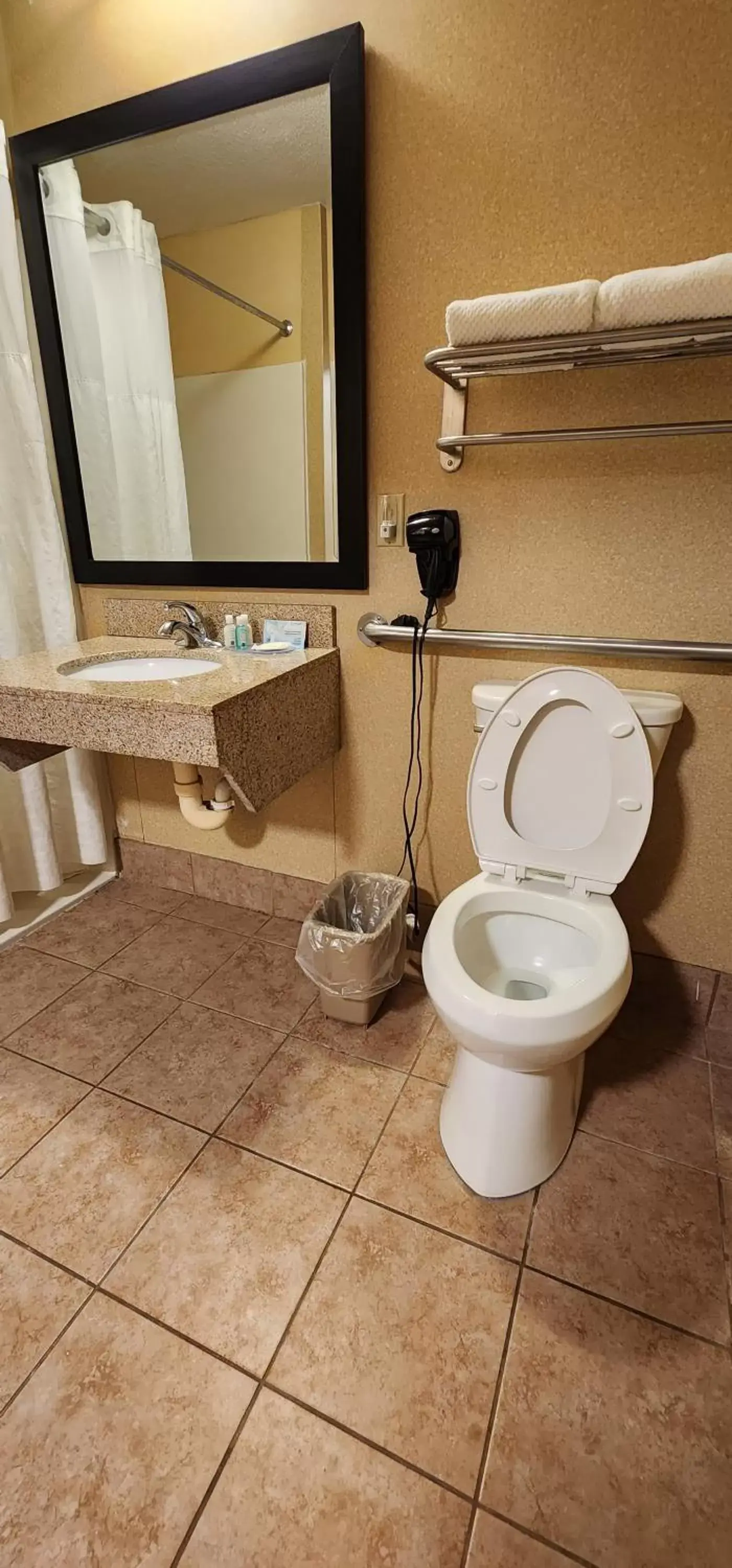 Bathroom in Quality Inn