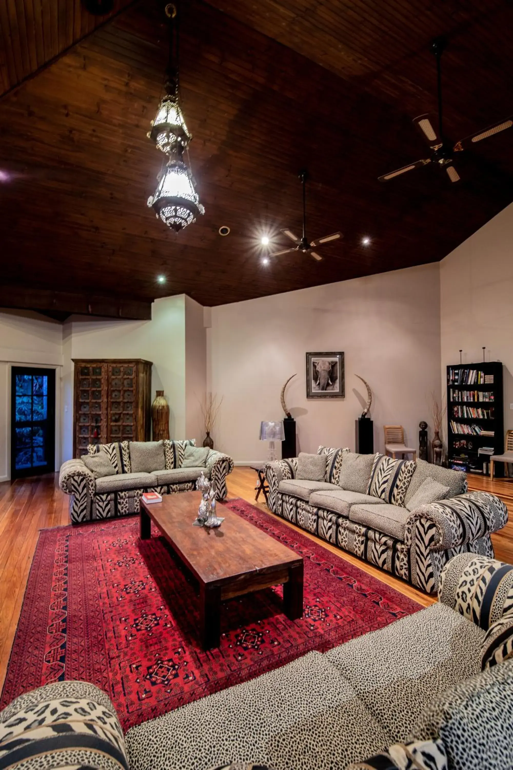 Communal lounge/ TV room, Seating Area in Escarpment Retreat & Day Spa for Couples