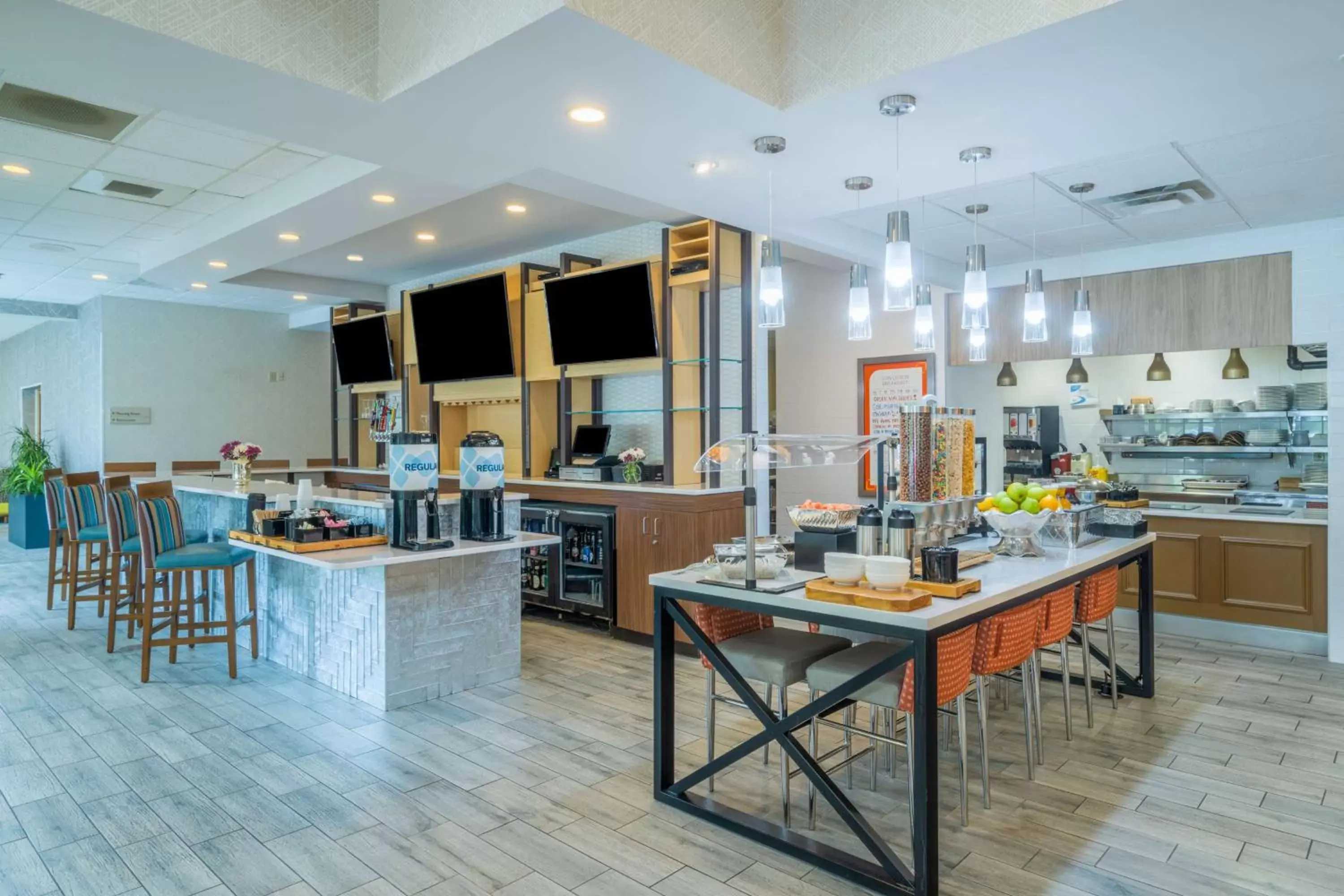 Breakfast, Restaurant/Places to Eat in Hilton Garden Inn Augusta