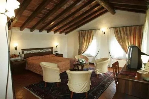 Photo of the whole room, Bed in Bes Hotel Bergamo Cologno al Serio