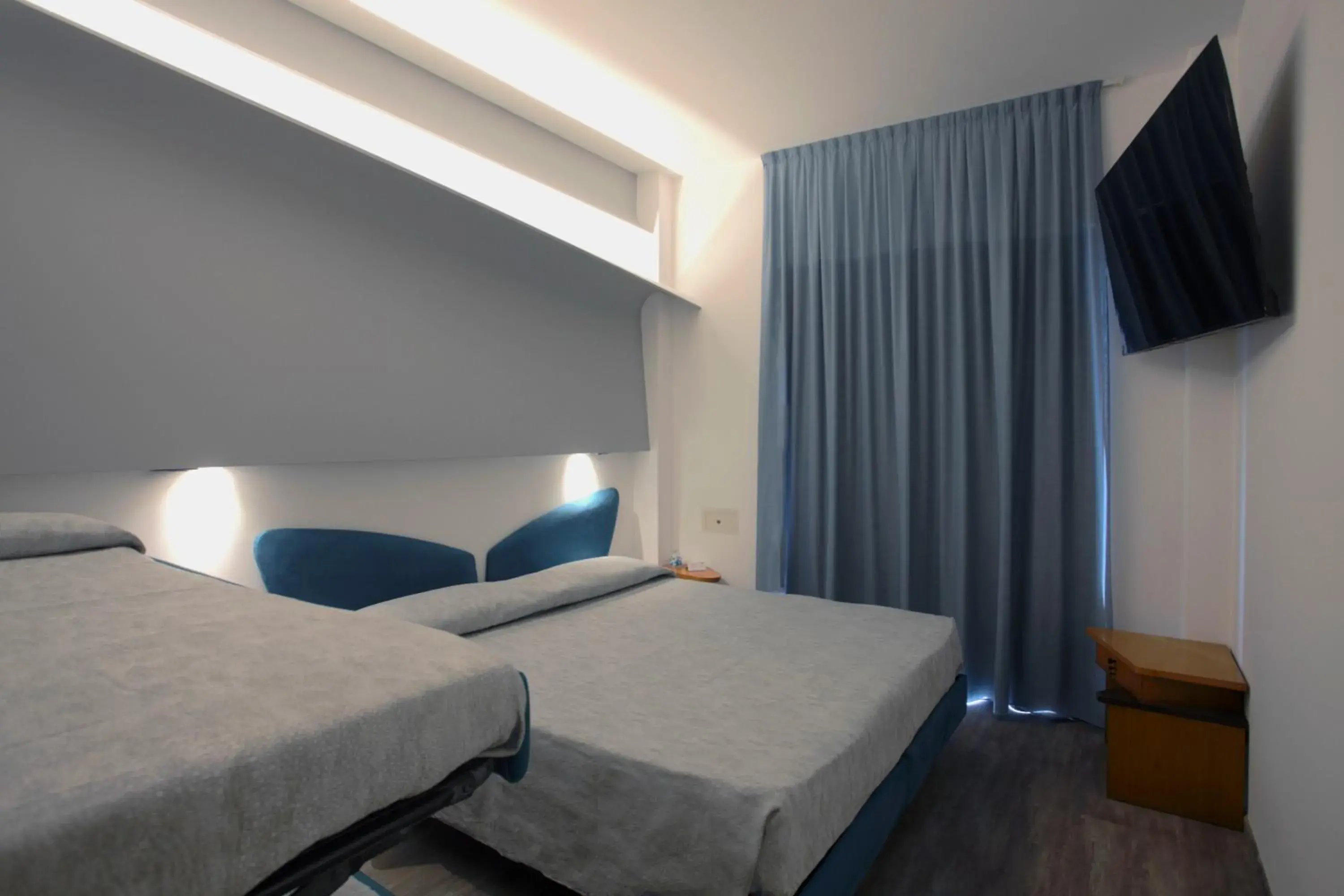 Bedroom, Bed in Hotel Ali d'Oro