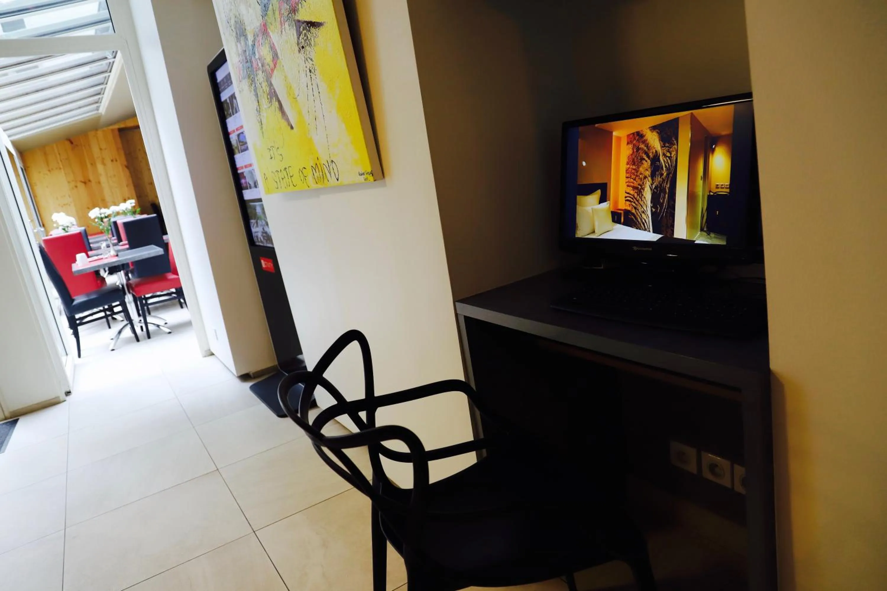 Seating area in Hôtel Brésil Opéra SPA