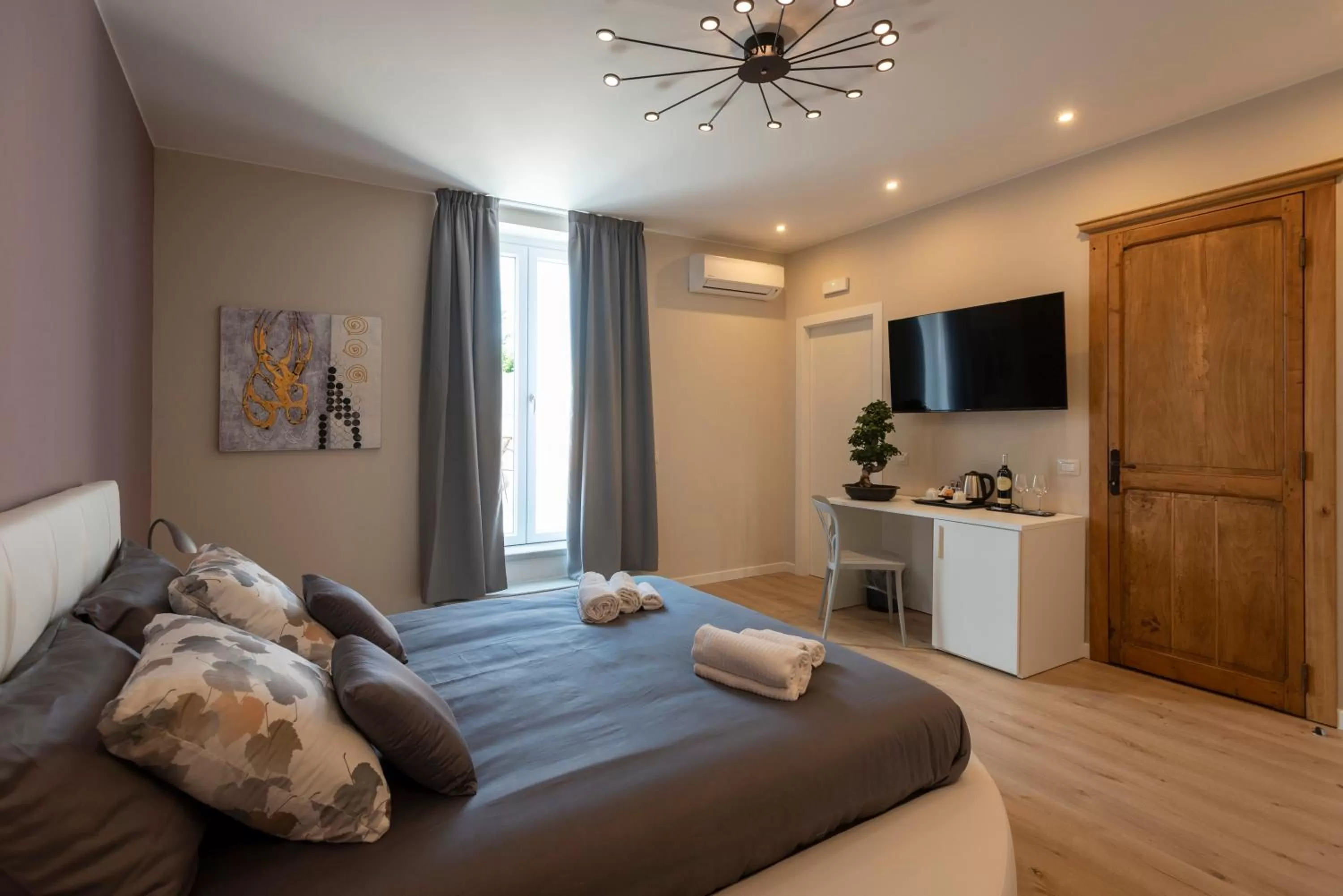 Superior Double Room - single occupancy in VILLA BERNASCONI