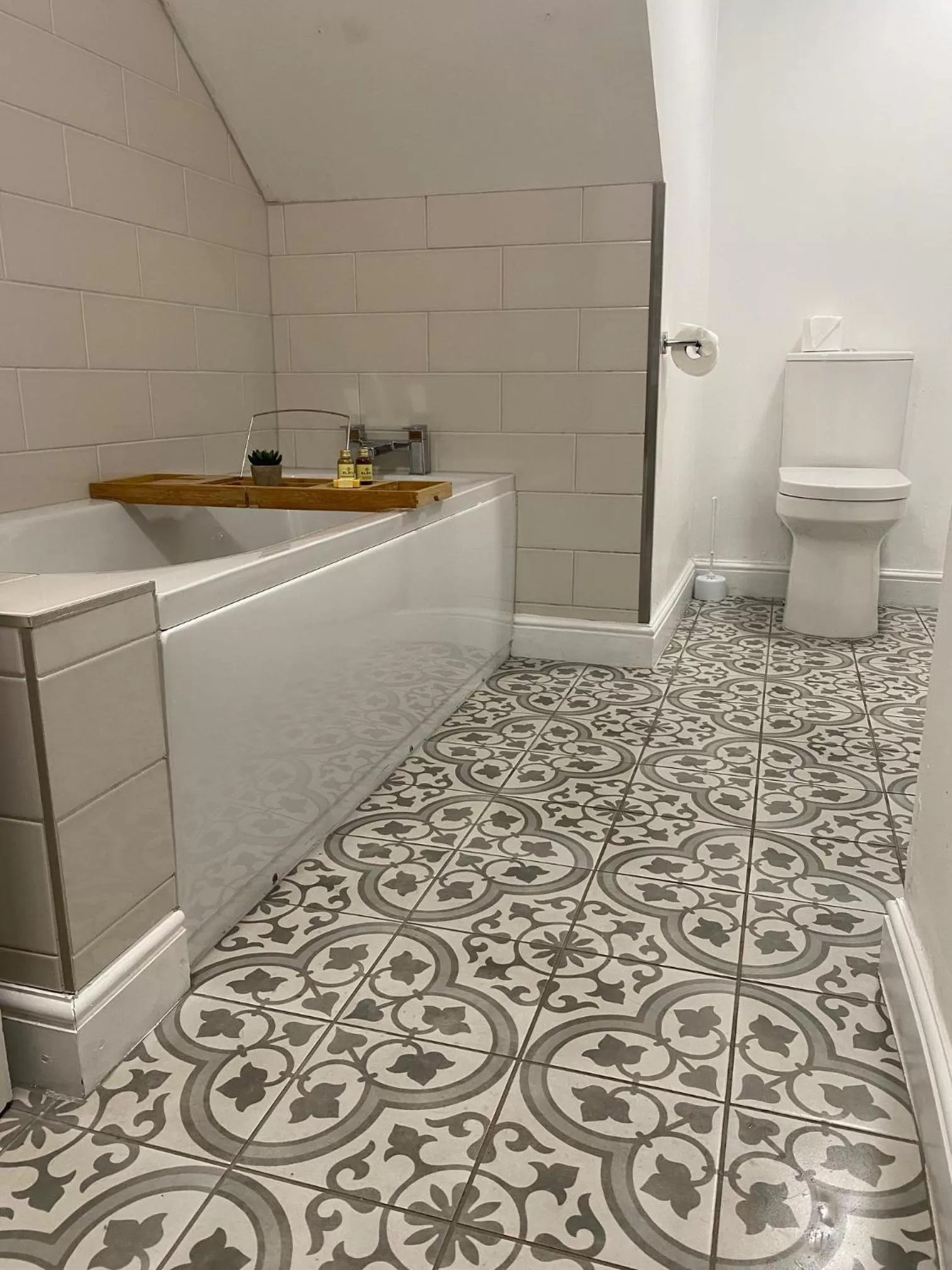 Bathroom in The Oaks Hotel