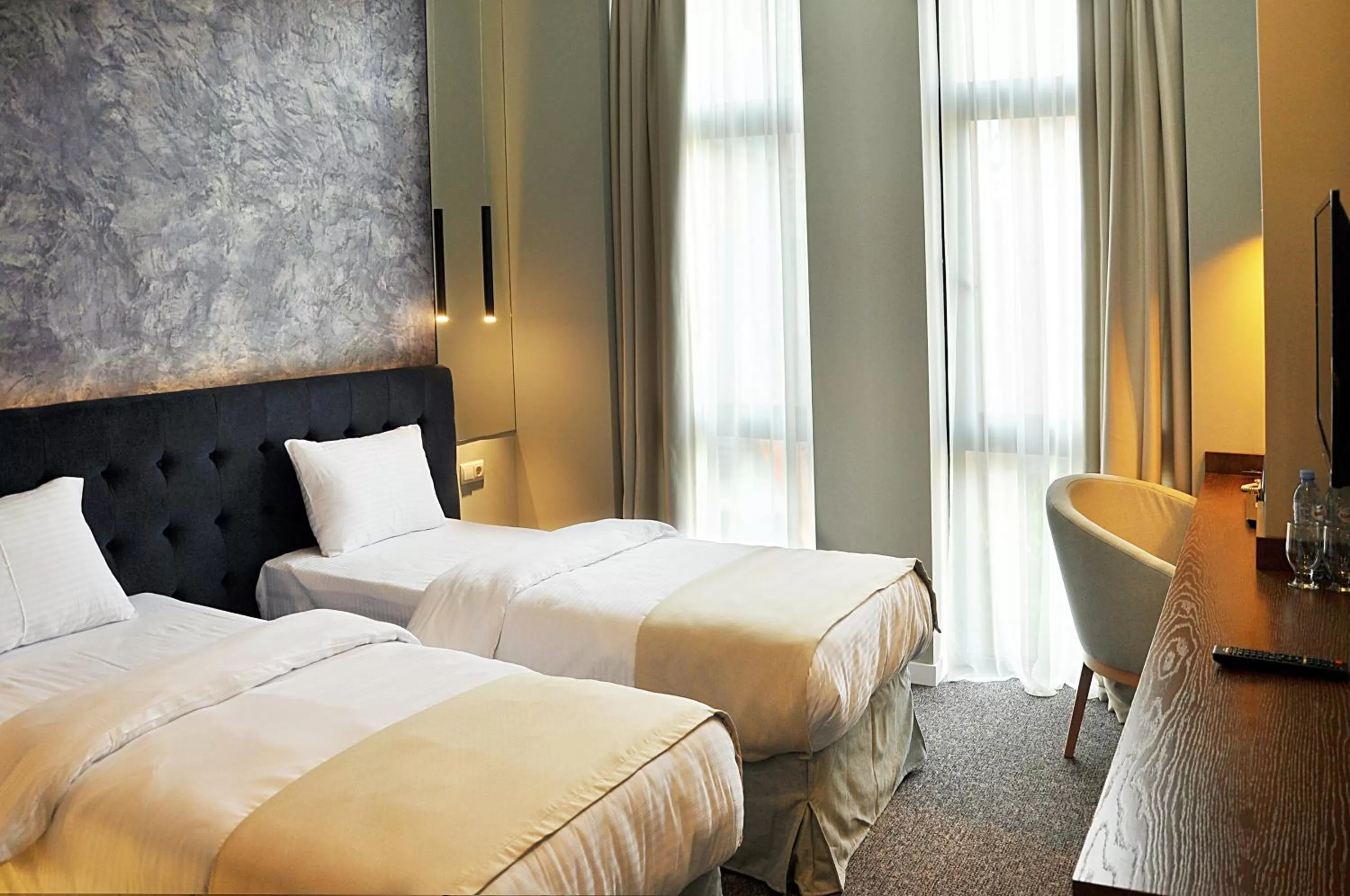 Bedroom, Bed in River View Hotel Tbilisi