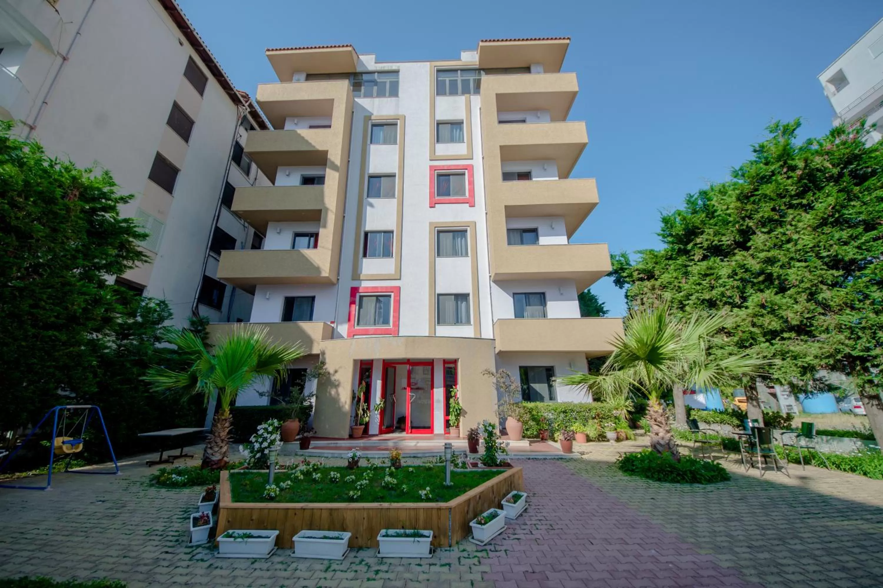 Property building in Kadrisa Hotel