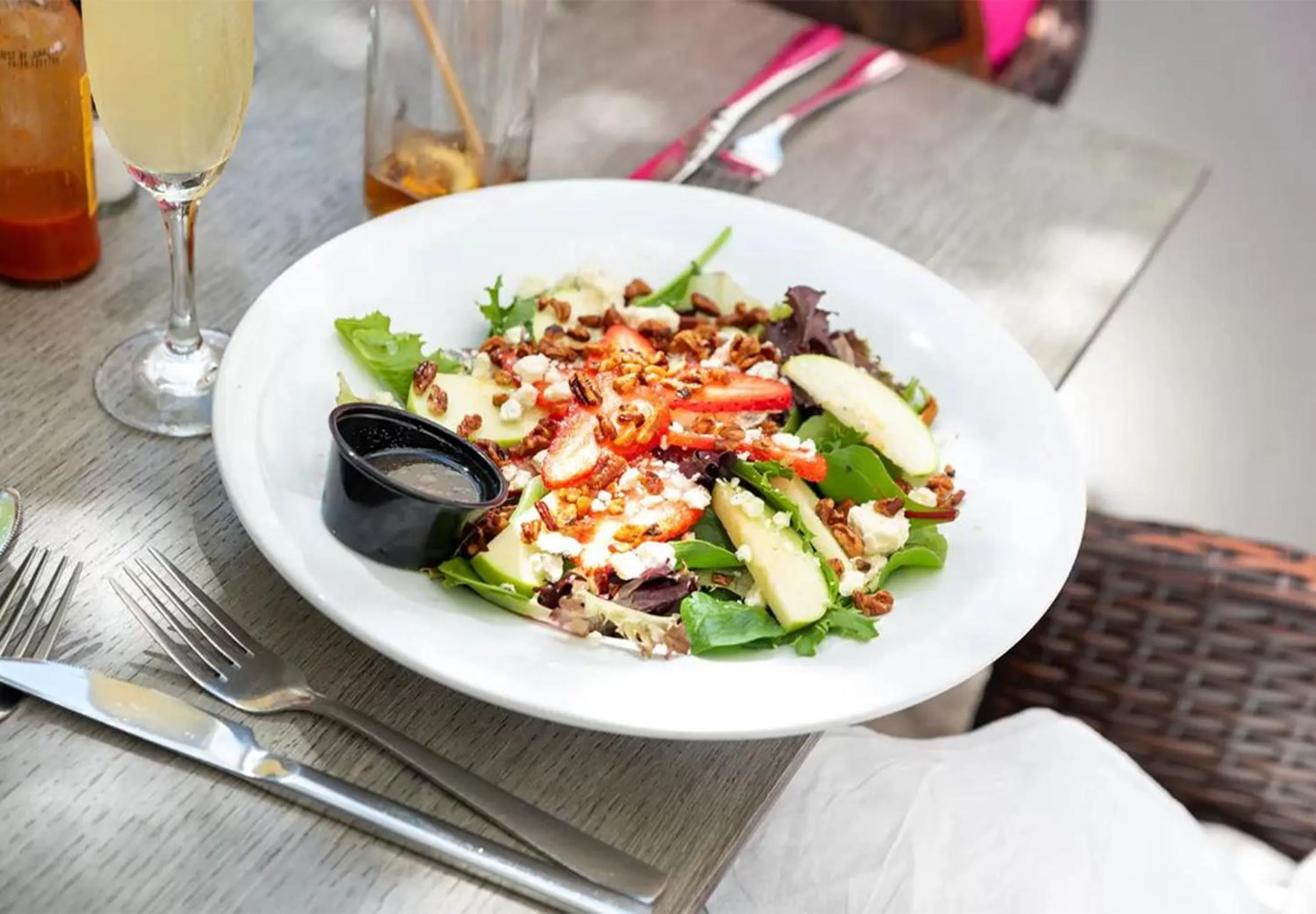 Restaurant/places to eat in North Beach Hotel