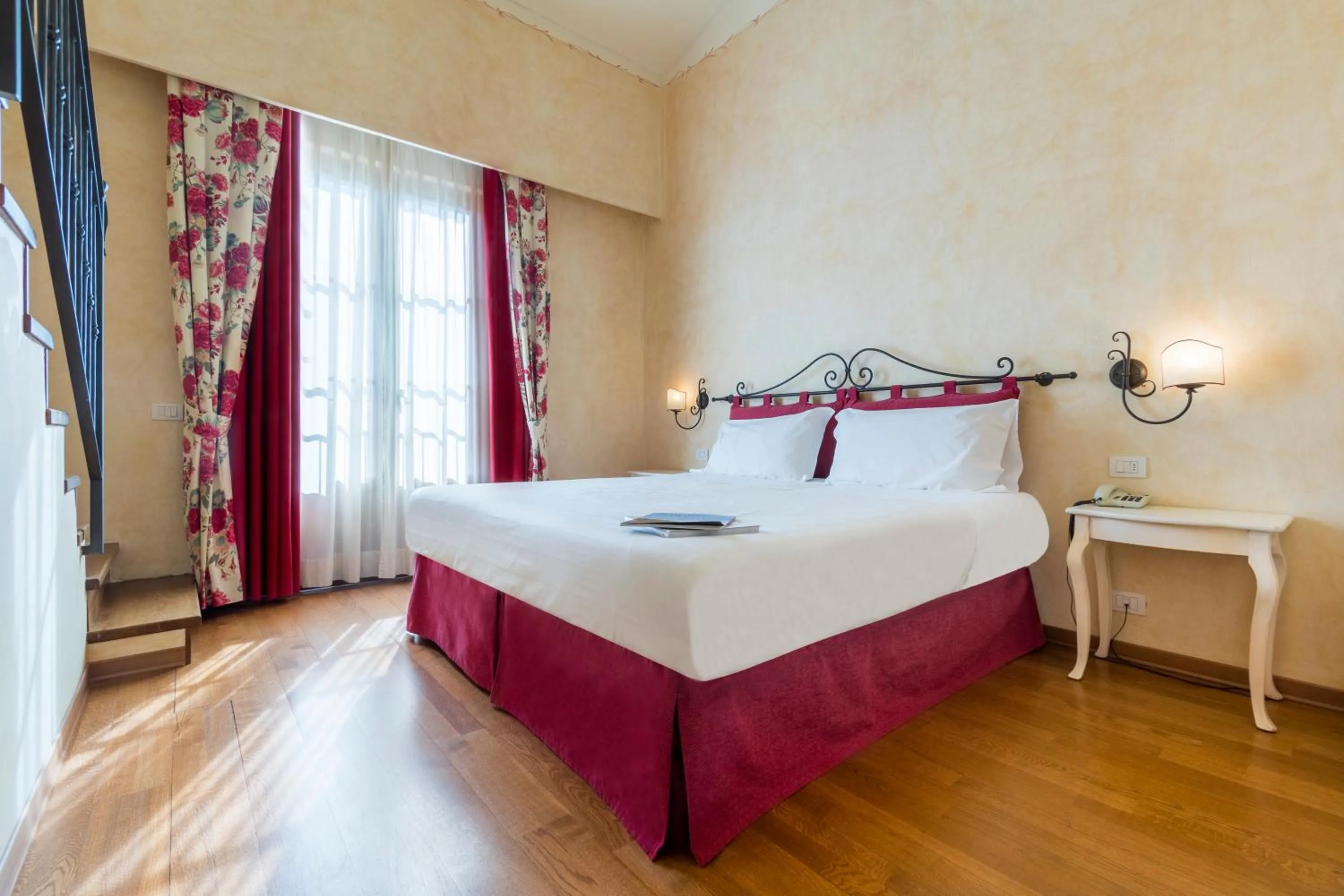 Bed in Hotel Borgo Di Cortefreda - Place of Charme