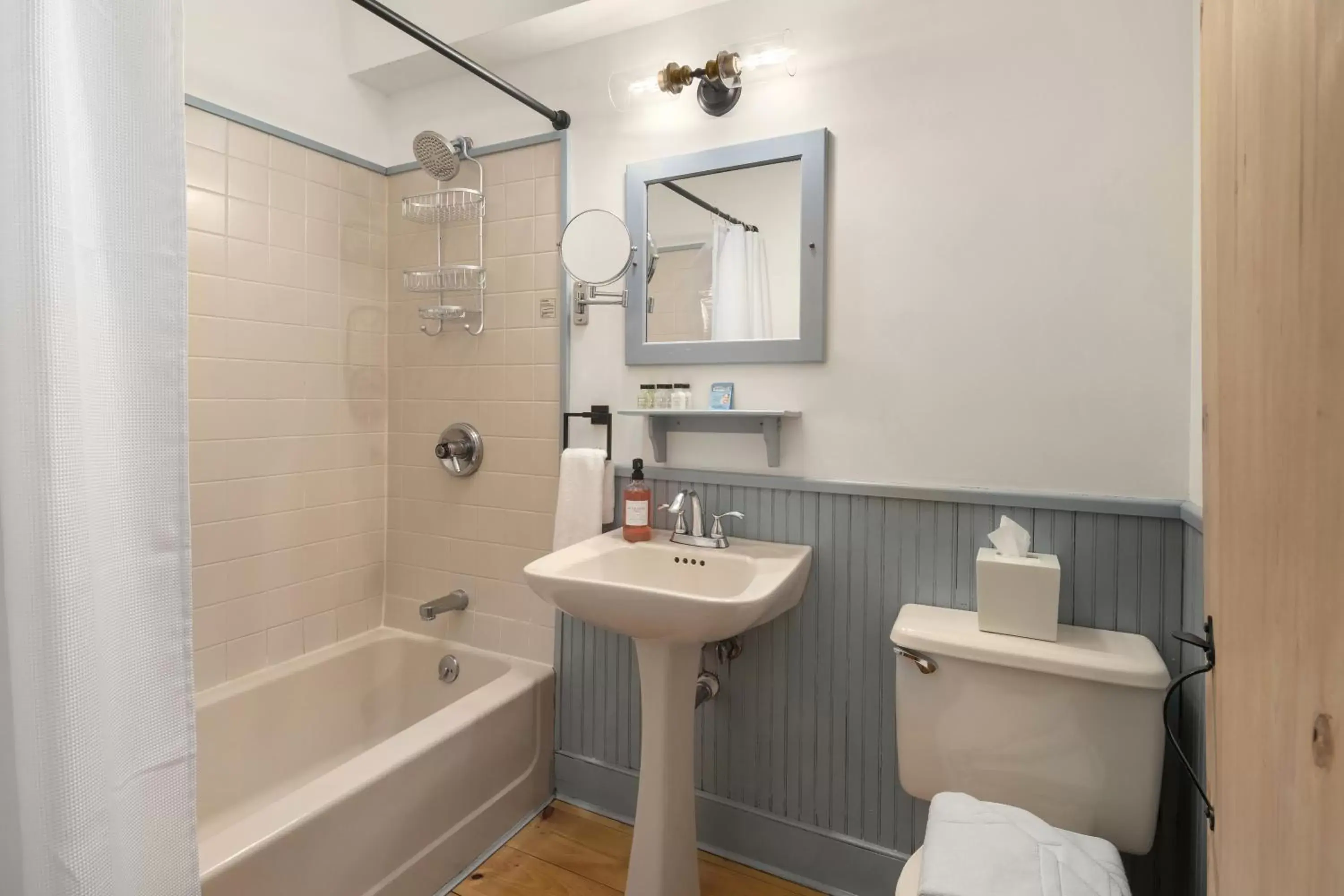 Bathroom in Inn at Silver Maple Farm