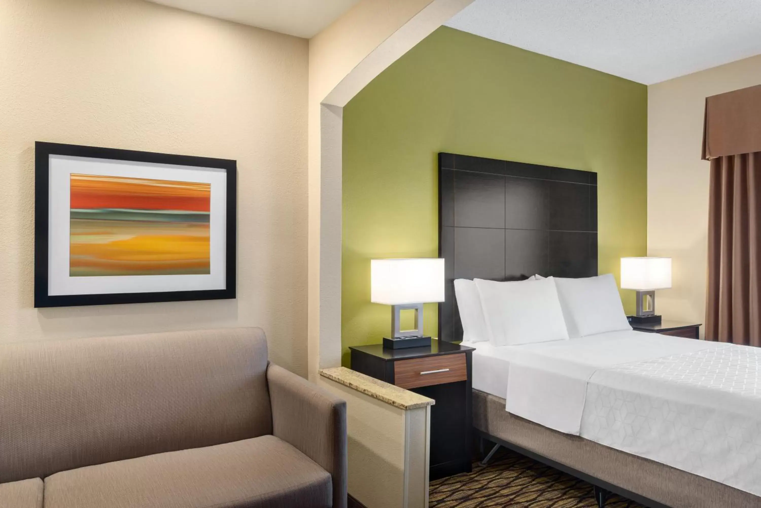 Photo of the whole room, Bed in Holiday Inn Express Hotel & Suites Edmond, an IHG Hotel