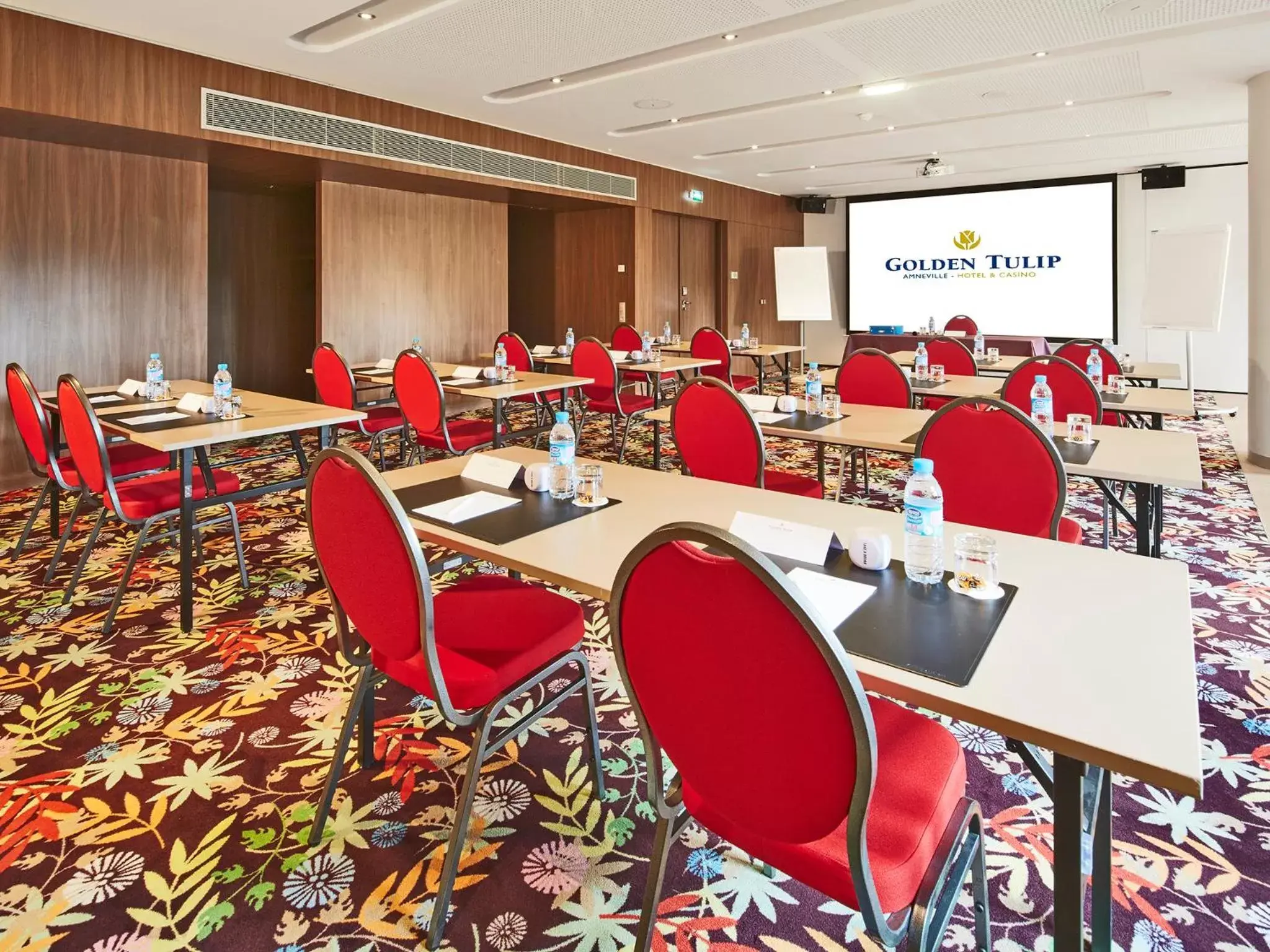 Meeting/conference room in Golden Tulip Amnéville