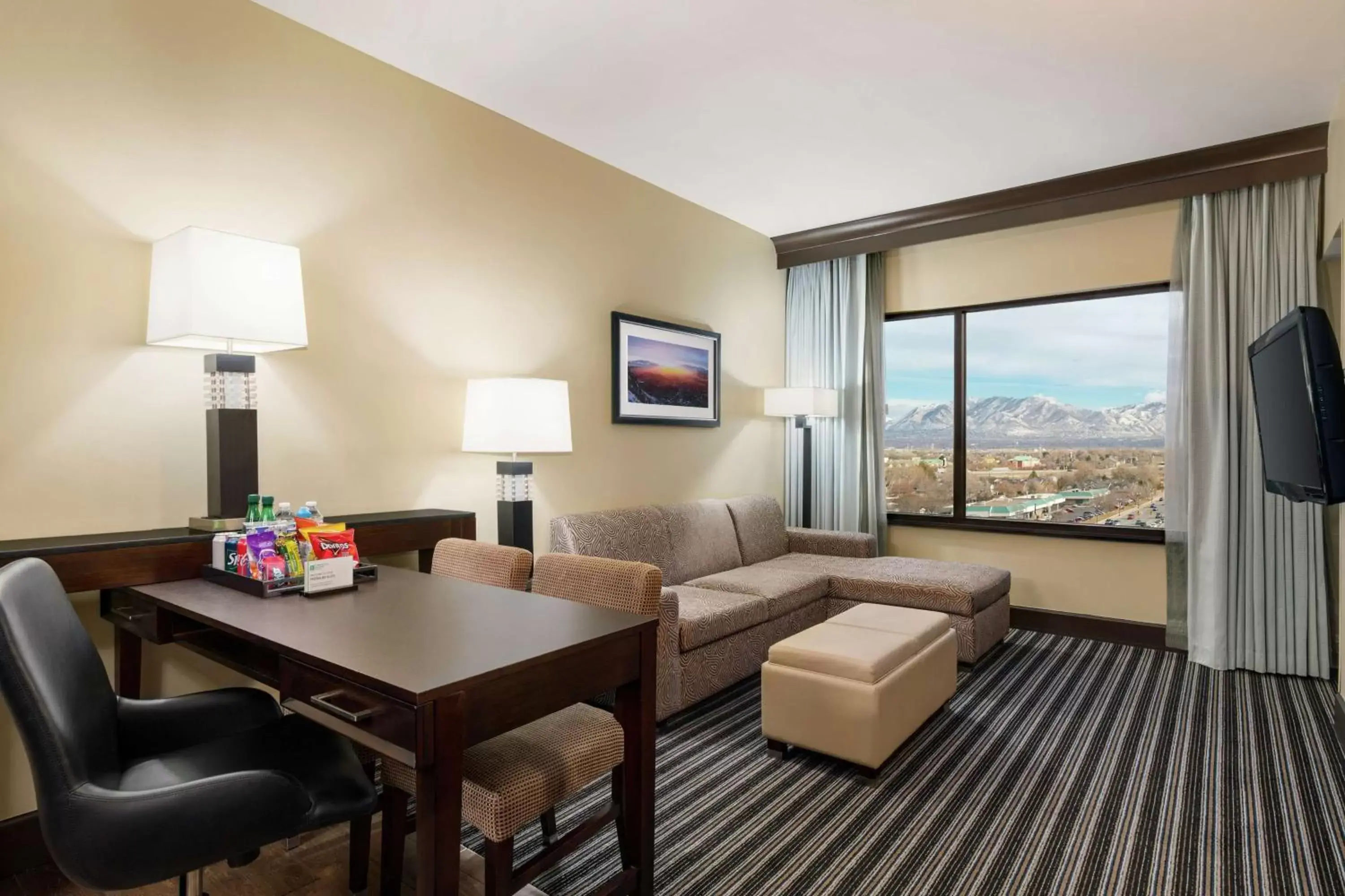 Bedroom in Embassy Suites by Hilton Salt Lake West Valley City