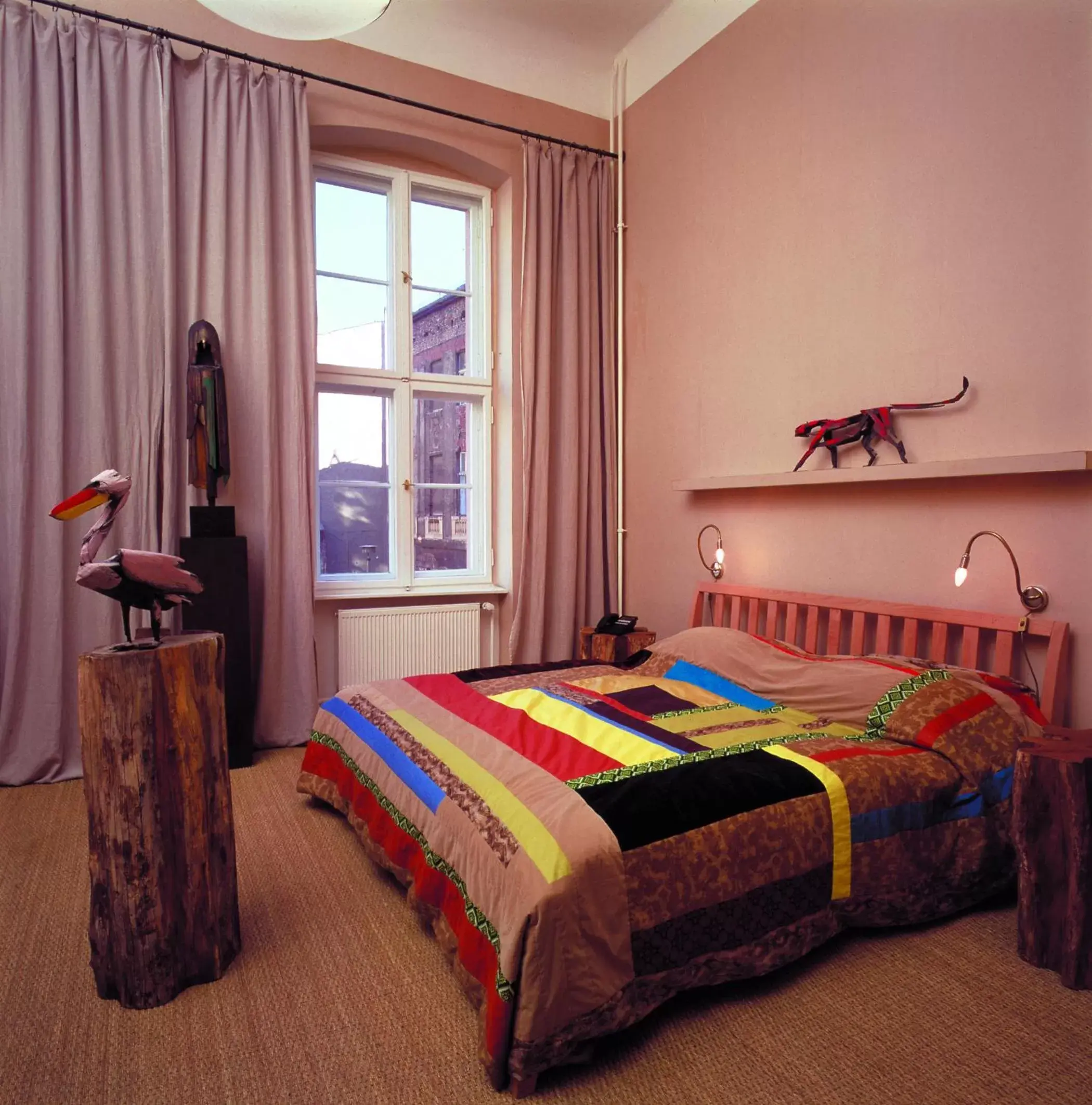 Photo of the whole room, Bed in Arte Luise Kunsthotel